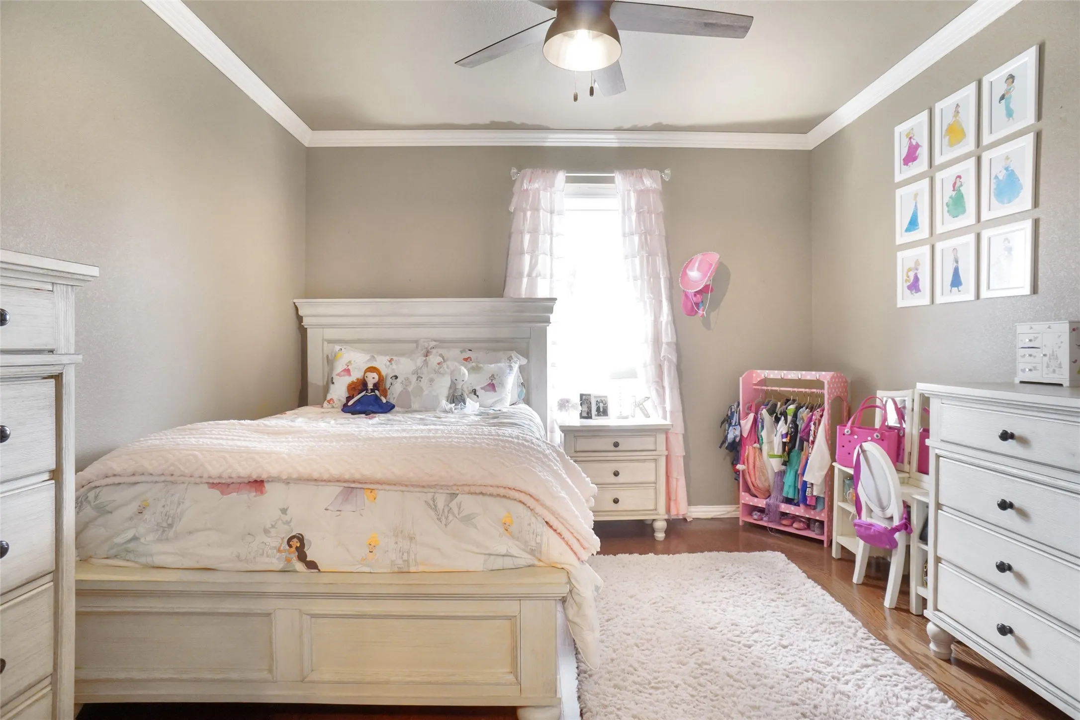 Farm For Sale in Denton County , 13340 John Day Road, Haslet, Texas 76052, 4 Bedroom, 5 Bathroom, 3 Garage spaces, 3,666 Sqft, built in 2007, mls#21283074, Real Estate Agent in Haslet, Homes For Sale in Denton county, Homes For Sale in Haslet, Realtor in Haslet Texas, Real Estate Brokerage Independent Realty Texas, Luminita Cordes Realtor