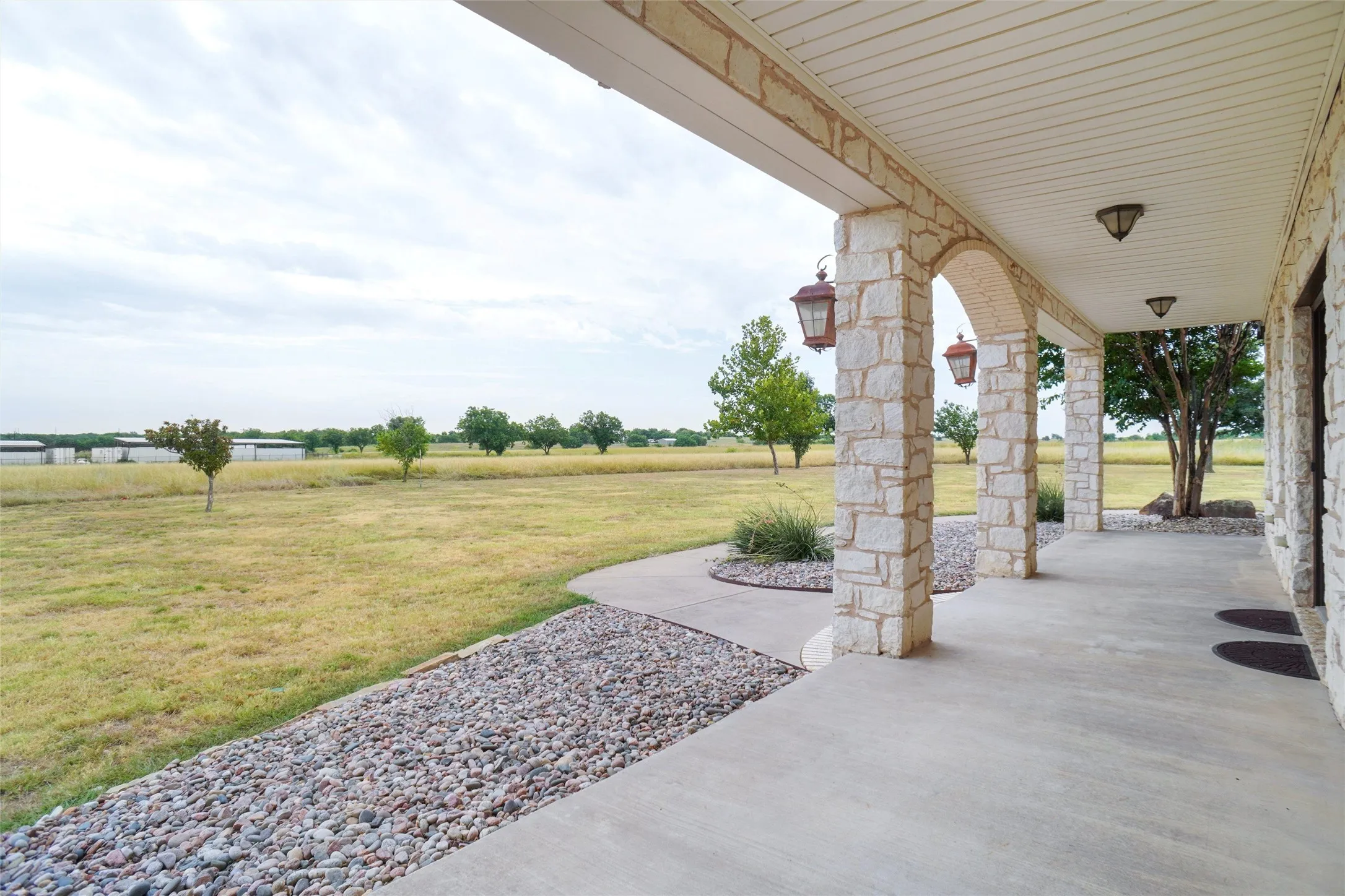 Farm For Sale in Denton County , 13340 John Day Road, Haslet, Texas 76052, 4 Bedroom, 5 Bathroom, 3 Garage spaces, 3,666 Sqft, built in 2007, mls#21283074, Real Estate Agent in Haslet, Homes For Sale in Denton county, Homes For Sale in Haslet, Realtor in Haslet Texas, Real Estate Brokerage Independent Realty Texas, Luminita Cordes Realtor