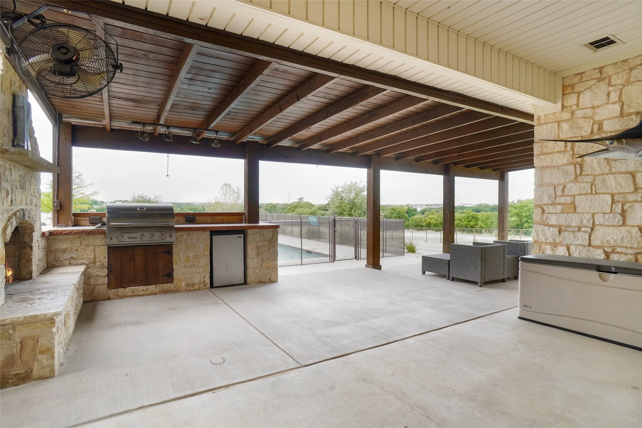 Farm For Sale in Denton County , 13340 John Day Road, Haslet, Texas 76052, 4 Bedroom, 5 Bathroom, 3 Garage spaces, 3,666 Sqft, built in 2007, mls#21283074, Real Estate Agent in Haslet, Homes For Sale in Denton county, Homes For Sale in Haslet, Realtor in Haslet Texas, Real Estate Brokerage Independent Realty Texas, Luminita Cordes Realtor