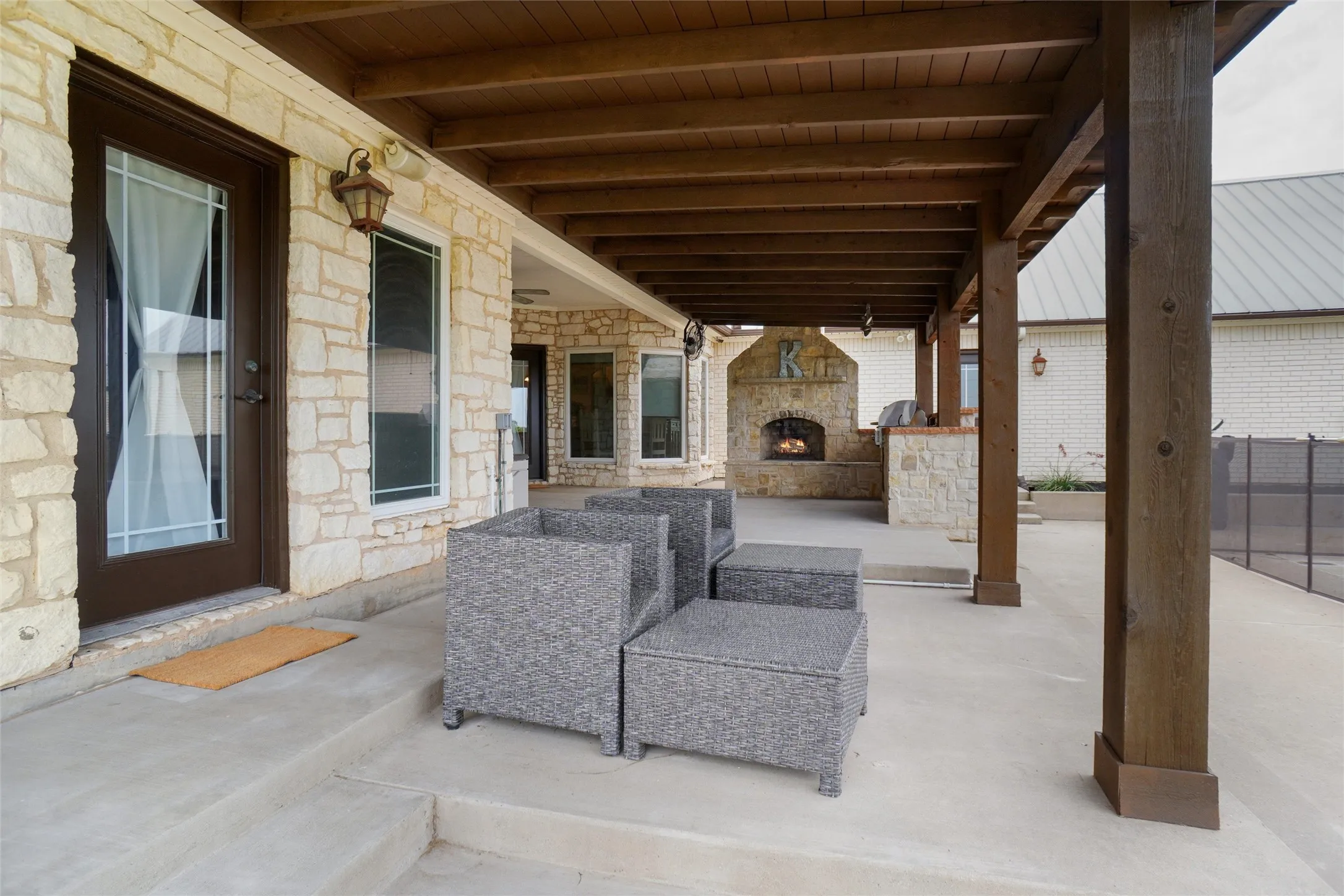 Farm For Sale in Denton County , 13340 John Day Road, Haslet, Texas 76052, 4 Bedroom, 5 Bathroom, 3 Garage spaces, 3,666 Sqft, built in 2007, mls#21283074, Real Estate Agent in Haslet, Homes For Sale in Denton county, Homes For Sale in Haslet, Realtor in Haslet Texas, Real Estate Brokerage Independent Realty Texas, Luminita Cordes Realtor
