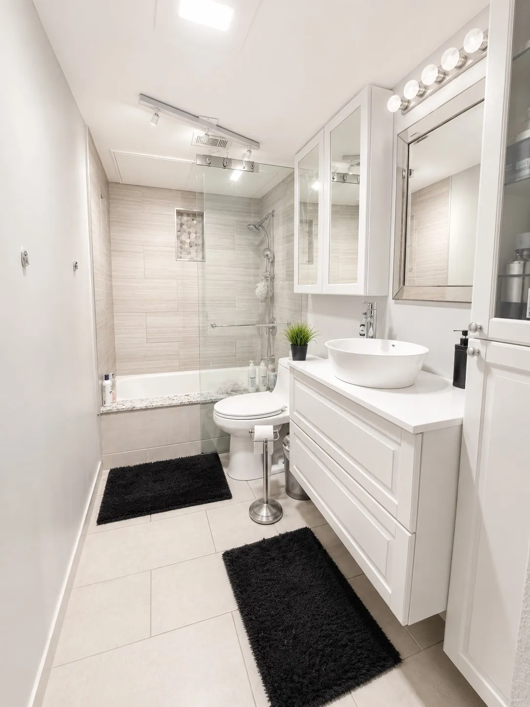 Condominium For Sale in Dallas County , 2200 E Trinity Mills Road 116, Carrollton, Texas 75006, 2 Bedrooms, 1 Bathroom, Garage spaces, 794 Sqft, built in 1980, Price $195,000, mls#21276207, Real Estate Agent in Carrollton, Homes For Sale in Dallas county, Homes For Sale in Carrollton, Realtor in Carrollton Texas, Real Estate Brokerage Independent Realty Texas, Luminita Cordes Realtor