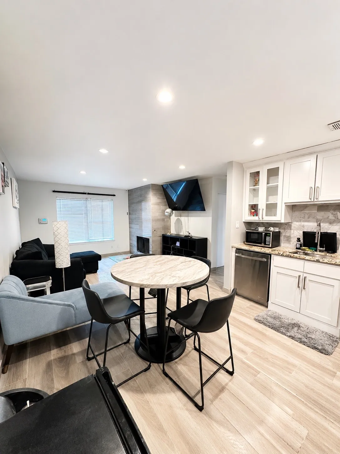 Condominium For Sale in Dallas County , 2200 E Trinity Mills Road 116, Carrollton, Texas 75006, 2 Bedrooms, 1 Bathroom, Garage spaces, 794 Sqft, built in 1980, Price $195,000, mls#21276207, Real Estate Agent in Carrollton, Homes For Sale in Dallas county, Homes For Sale in Carrollton, Realtor in Carrollton Texas, Real Estate Brokerage Independent Realty Texas, Luminita Cordes Realtor