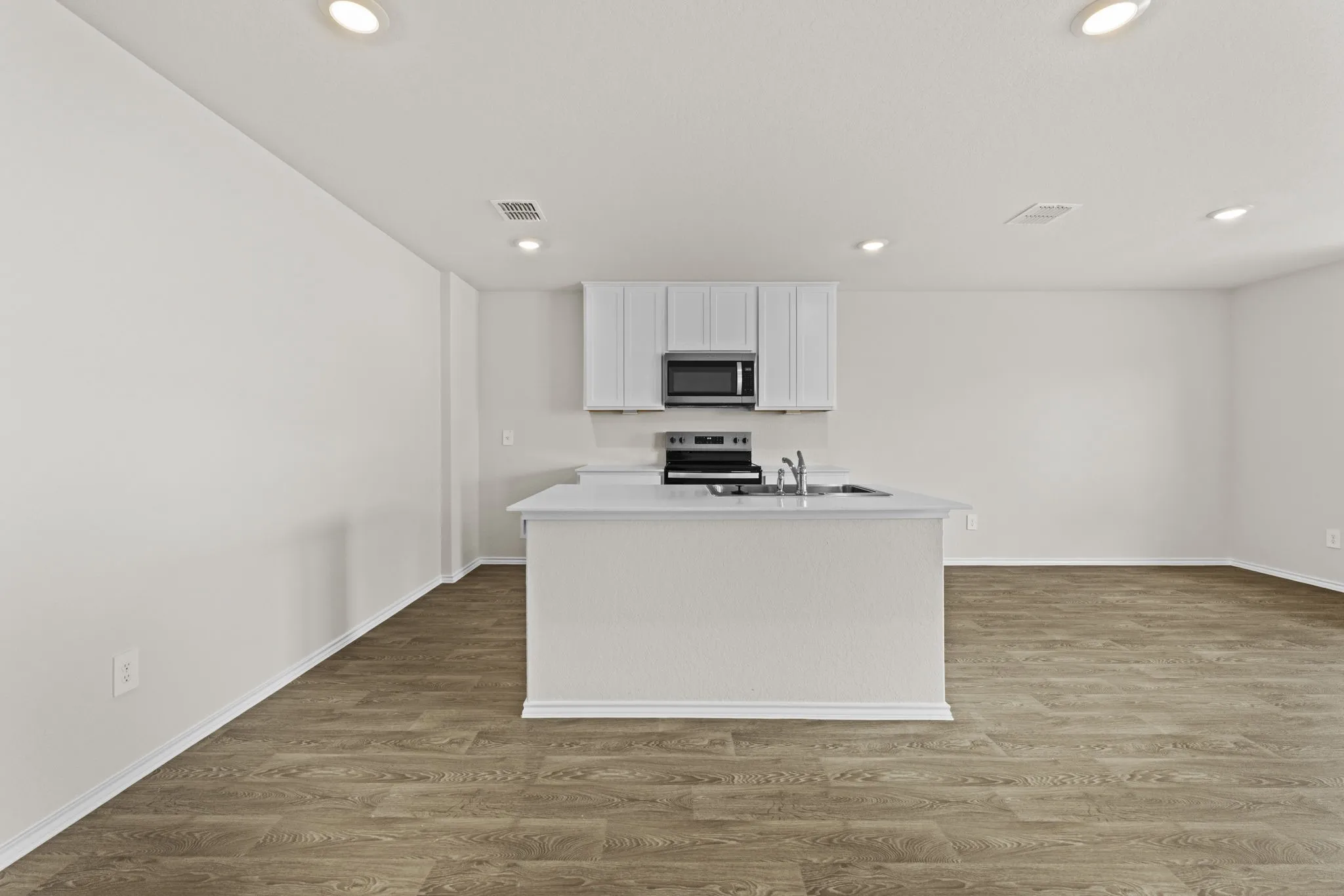 Single Family Residence For Sale in Guadalupe County , 1018 Bold Run, Seguin, Texas 78155, 4 Bedrooms, 2 Bathrooms, 2 Garage spaces, 1,647 Sqft, built in 2025, Price $274,500, mls#21283099, Real Estate Agent in Seguin, Homes For Sale in Guadalupe county, Homes For Sale in Seguin, Realtor in Seguin Texas, Real Estate Brokerage Independent Realty Texas, Luminita Cordes Realtor