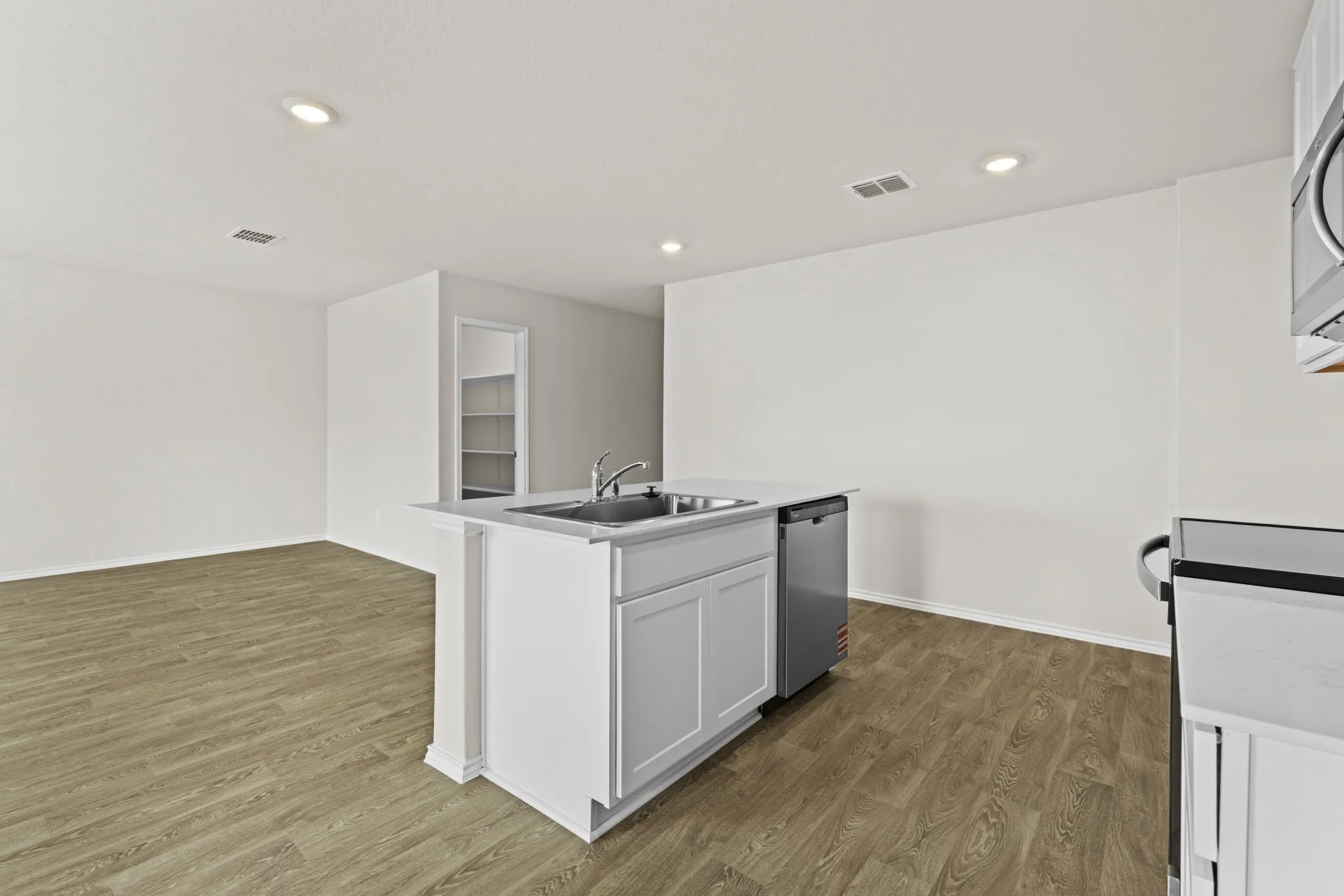 Single Family Residence For Sale in Guadalupe County , 1018 Bold Run, Seguin, Texas 78155, 4 Bedrooms, 2 Bathrooms, 2 Garage spaces, 1,647 Sqft, built in 2025, Price $274,500, mls#21283099, Real Estate Agent in Seguin, Homes For Sale in Guadalupe county, Homes For Sale in Seguin, Realtor in Seguin Texas, Real Estate Brokerage Independent Realty Texas, Luminita Cordes Realtor
