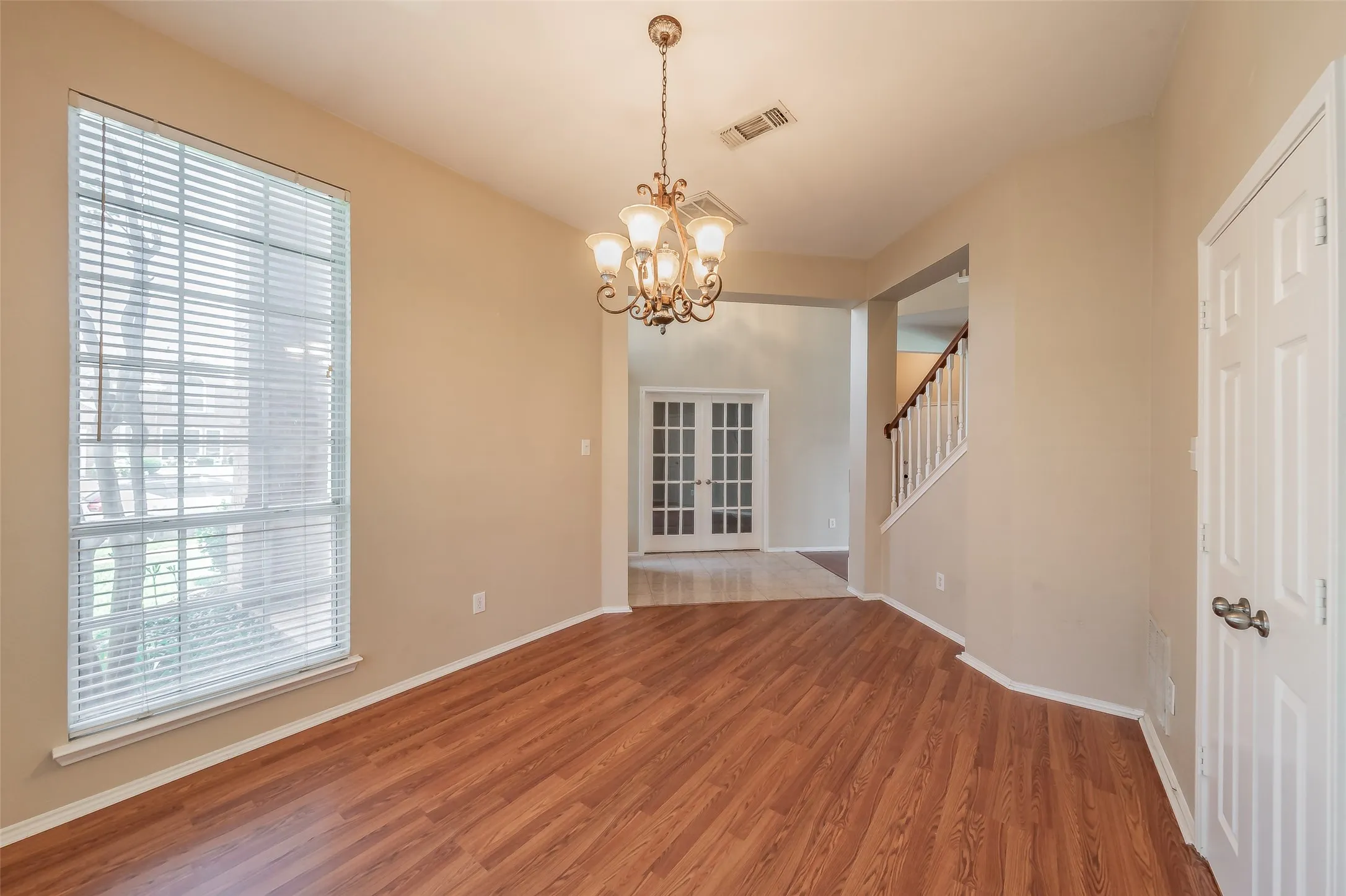 Single Family Residence For Sale in Tarrant County , 5509 Mt Mckinley Road, Fort Worth, Texas 76137, 4 Bedroom, 3 Bathroom, 2 Garage spaces, 2,739 Sqft, built in 1996, mls#21283096, Real Estate Agent in Fort Worth, Homes For Sale in Tarrant county, Homes For Sale in Fort Worth, Realtor in Fort Worth Texas, Real Estate Brokerage Independent Realty Texas, Luminita Cordes Realtor