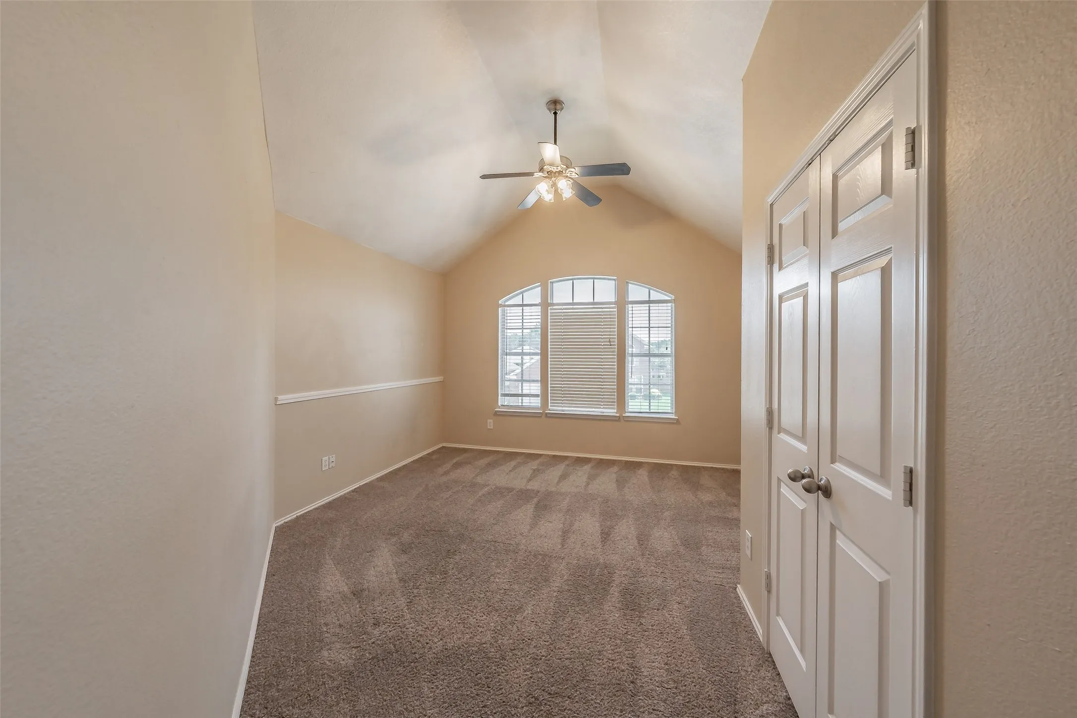 Single Family Residence For Sale in Tarrant County , 5509 Mt Mckinley Road, Fort Worth, Texas 76137, 4 Bedroom, 3 Bathroom, 2 Garage spaces, 2,739 Sqft, built in 1996, mls#21283096, Real Estate Agent in Fort Worth, Homes For Sale in Tarrant county, Homes For Sale in Fort Worth, Realtor in Fort Worth Texas, Real Estate Brokerage Independent Realty Texas, Luminita Cordes Realtor