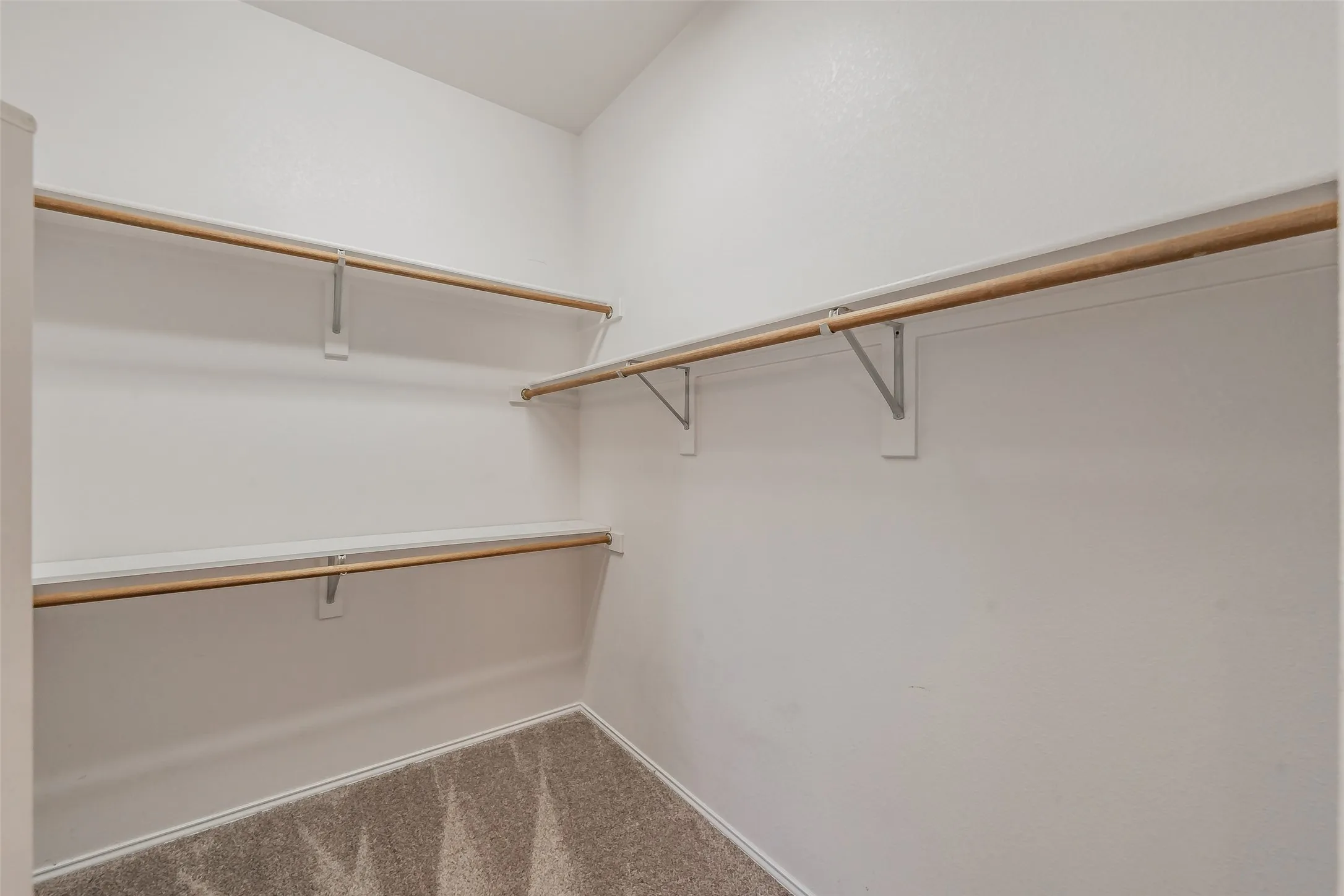 Single Family Residence For Sale in Tarrant County , 5509 Mt Mckinley Road, Fort Worth, Texas 76137, 4 Bedroom, 3 Bathroom, 2 Garage spaces, 2,739 Sqft, built in 1996, mls#21283096, Real Estate Agent in Fort Worth, Homes For Sale in Tarrant county, Homes For Sale in Fort Worth, Realtor in Fort Worth Texas, Real Estate Brokerage Independent Realty Texas, Luminita Cordes Realtor