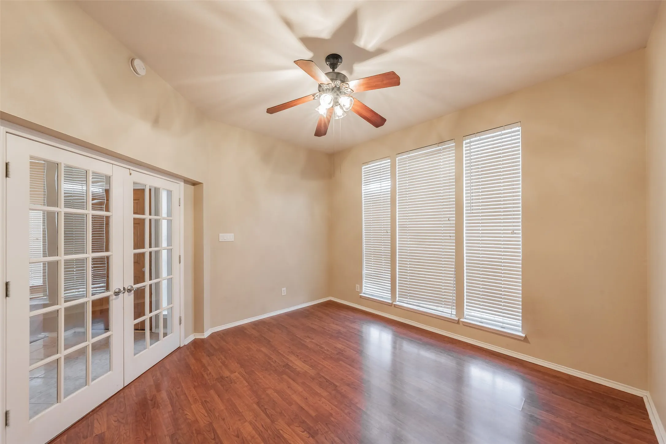 Single Family Residence For Sale in Tarrant County , 5509 Mt Mckinley Road, Fort Worth, Texas 76137, 4 Bedroom, 3 Bathroom, 2 Garage spaces, 2,739 Sqft, built in 1996, mls#21283096, Real Estate Agent in Fort Worth, Homes For Sale in Tarrant county, Homes For Sale in Fort Worth, Realtor in Fort Worth Texas, Real Estate Brokerage Independent Realty Texas, Luminita Cordes Realtor