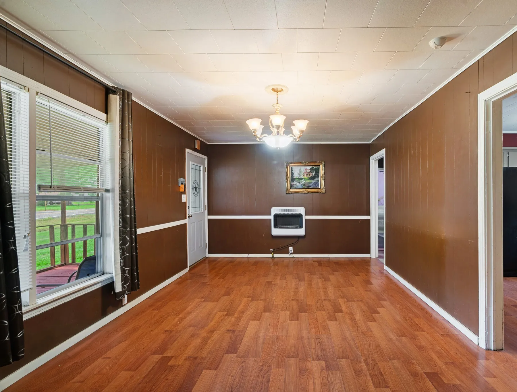 Single Family Residence For Sale in Lamar County , 330 Young Street, Blossom, Texas 75416, 3 Bedroom, 2 Bathroom, Garage spaces, 1,724 Sqft, built in 0, mls#21281608, Real Estate Agent in Blossom, Homes For Sale in Lamar county, Homes For Sale in Blossom, Realtor in Blossom Texas, Real Estate Brokerage Independent Realty Texas, Luminita Cordes Realtor