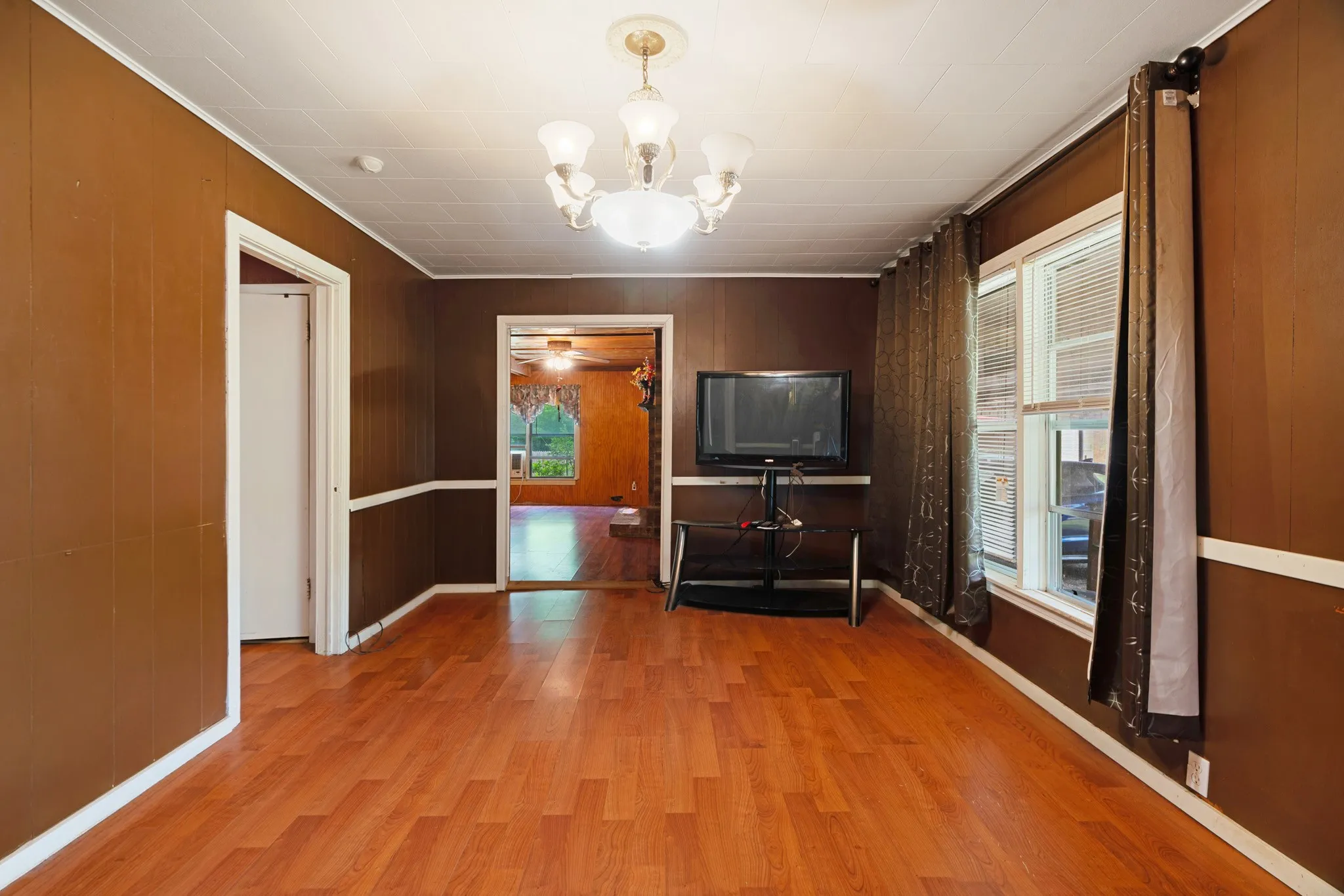Single Family Residence For Sale in Lamar County , 330 Young Street, Blossom, Texas 75416, 3 Bedroom, 2 Bathroom, Garage spaces, 1,724 Sqft, built in 0, mls#21281608, Real Estate Agent in Blossom, Homes For Sale in Lamar county, Homes For Sale in Blossom, Realtor in Blossom Texas, Real Estate Brokerage Independent Realty Texas, Luminita Cordes Realtor