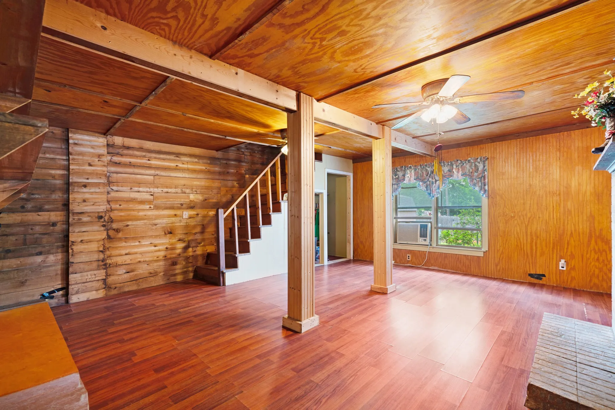 Single Family Residence For Sale in Lamar County , 330 Young Street, Blossom, Texas 75416, 3 Bedroom, 2 Bathroom, Garage spaces, 1,724 Sqft, built in 0, mls#21281608, Real Estate Agent in Blossom, Homes For Sale in Lamar county, Homes For Sale in Blossom, Realtor in Blossom Texas, Real Estate Brokerage Independent Realty Texas, Luminita Cordes Realtor