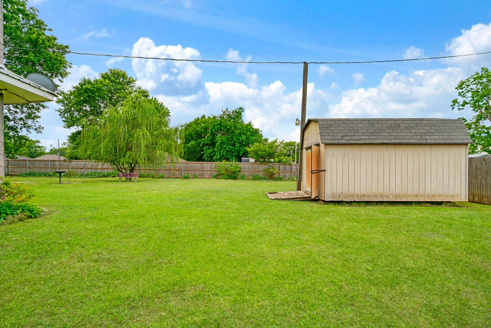 Single Family Residence For Sale in Lamar County , 330 Young Street, Blossom, Texas 75416, 3 Bedroom, 2 Bathroom, Garage spaces, 1,724 Sqft, built in 0, mls#21281608, Real Estate Agent in Blossom, Homes For Sale in Lamar county, Homes For Sale in Blossom, Realtor in Blossom Texas, Real Estate Brokerage Independent Realty Texas, Luminita Cordes Realtor