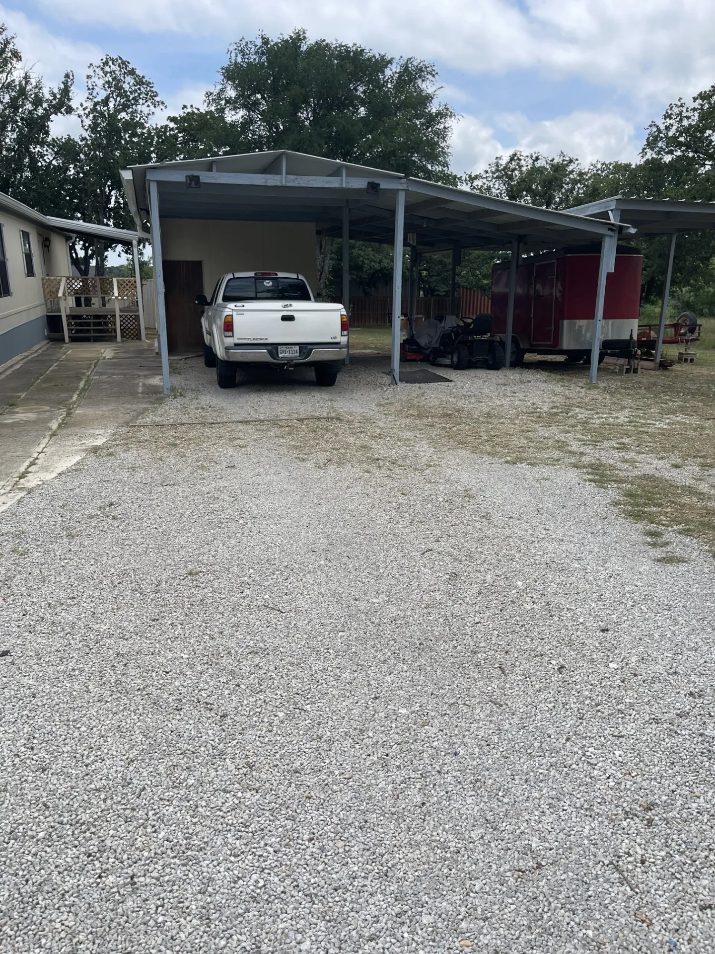 Mobile Home For Sale in Brown County , 2031 Oak Trail Drive, May, Texas 76857, 2 Bedroom, 2 Bathroom, Garage spaces, 1,184 Sqft, built in 1986, mls#21283021, Real Estate Agent in May, Homes For Sale in Brown county, Homes For Sale in May, Realtor in May Texas, Real Estate Brokerage Independent Realty Texas, Luminita Cordes Realtor