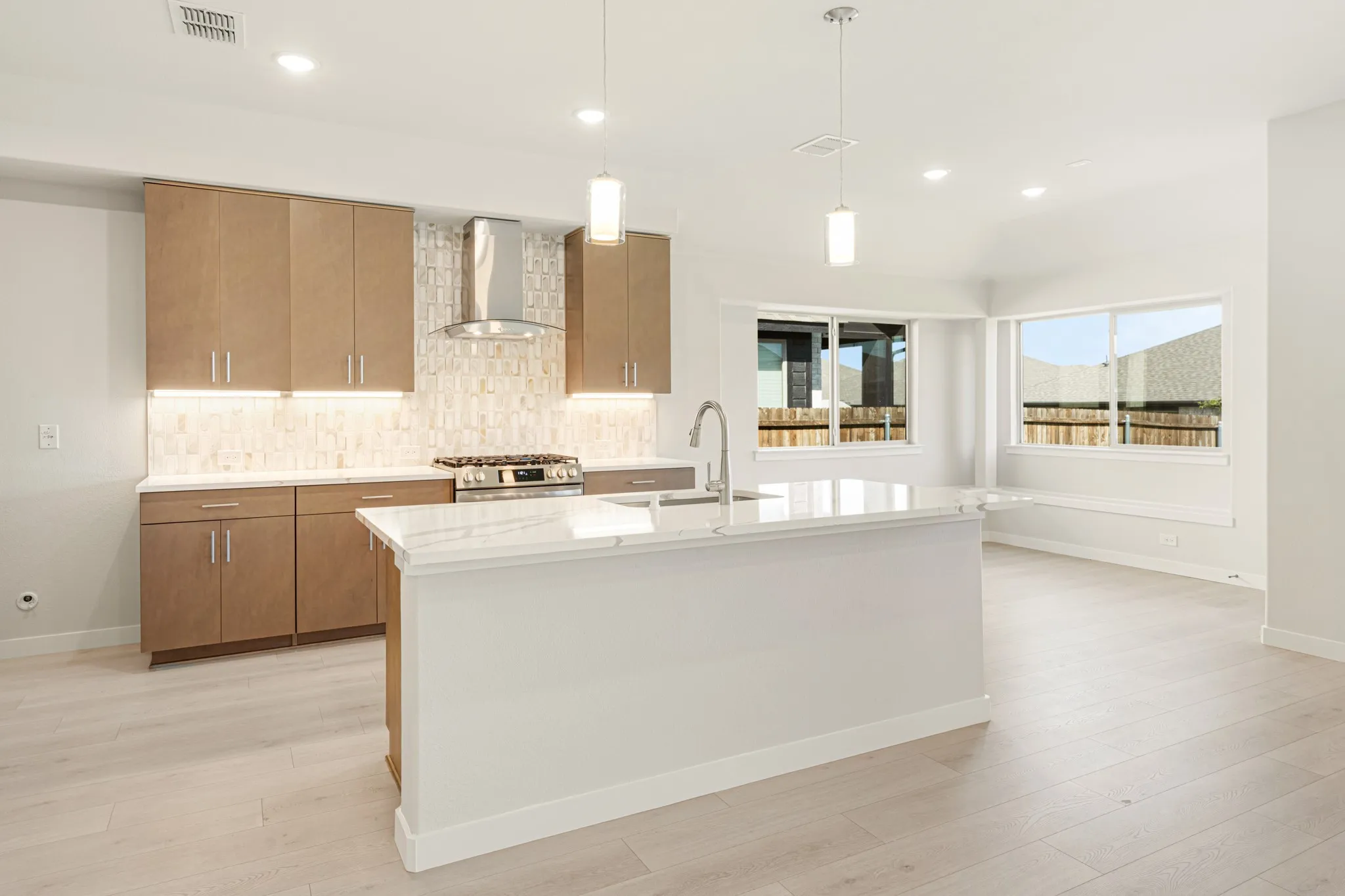 Single Family Residence For Sale in Collin County , 121 Winterwood Drive, Lavon, Texas 75166, 3 Bedroom, 2 Bathroom, 2 Garage spaces, 1,683 Sqft, built in 2026, mls#21283125, Real Estate Agent in Lavon, Homes For Sale in Collin county, Homes For Sale in Lavon, Realtor in Lavon Texas, Real Estate Brokerage Independent Realty Texas, Luminita Cordes Realtor
