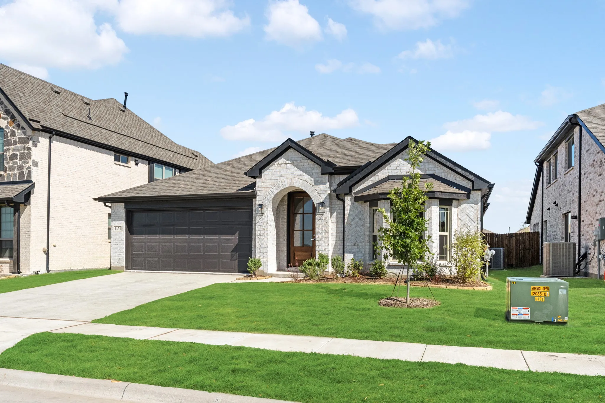 Single Family Residence For Sale in Collin County , 121 Winterwood Drive, Lavon, Texas 75166, 3 Bedroom, 2 Bathroom, 2 Garage spaces, 1,683 Sqft, built in 2026, mls#21283125, Real Estate Agent in Lavon, Homes For Sale in Collin county, Homes For Sale in Lavon, Realtor in Lavon Texas, Real Estate Brokerage Independent Realty Texas, Luminita Cordes Realtor
