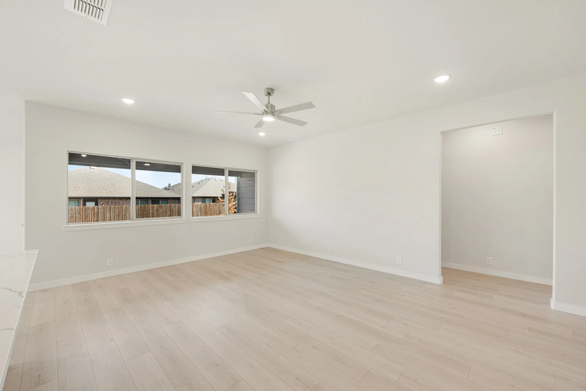 Single Family Residence For Sale in Collin County , 121 Winterwood Drive, Lavon, Texas 75166, 3 Bedroom, 2 Bathroom, 2 Garage spaces, 1,683 Sqft, built in 2026, mls#21283125, Real Estate Agent in Lavon, Homes For Sale in Collin county, Homes For Sale in Lavon, Realtor in Lavon Texas, Real Estate Brokerage Independent Realty Texas, Luminita Cordes Realtor