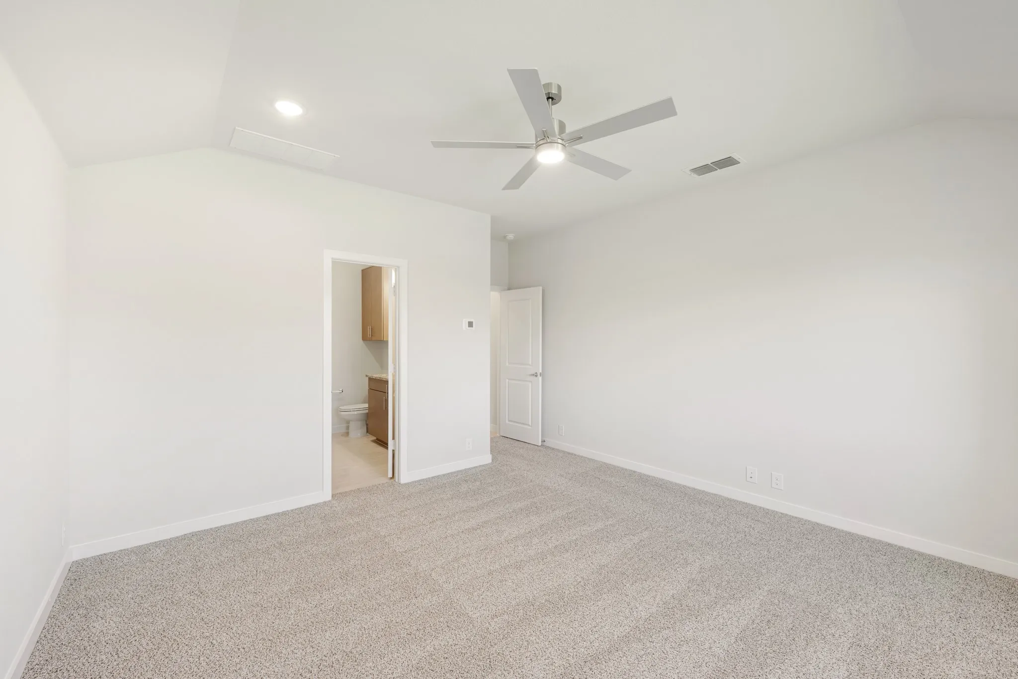 Single Family Residence For Sale in Collin County , 121 Winterwood Drive, Lavon, Texas 75166, 3 Bedroom, 2 Bathroom, 2 Garage spaces, 1,683 Sqft, built in 2026, mls#21283125, Real Estate Agent in Lavon, Homes For Sale in Collin county, Homes For Sale in Lavon, Realtor in Lavon Texas, Real Estate Brokerage Independent Realty Texas, Luminita Cordes Realtor