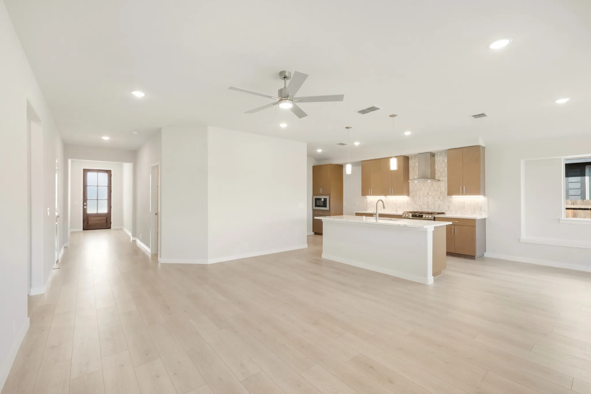 Single Family Residence For Sale in Collin County , 121 Winterwood Drive, Lavon, Texas 75166, 3 Bedroom, 2 Bathroom, 2 Garage spaces, 1,683 Sqft, built in 2026, mls#21283125, Real Estate Agent in Lavon, Homes For Sale in Collin county, Homes For Sale in Lavon, Realtor in Lavon Texas, Real Estate Brokerage Independent Realty Texas, Luminita Cordes Realtor