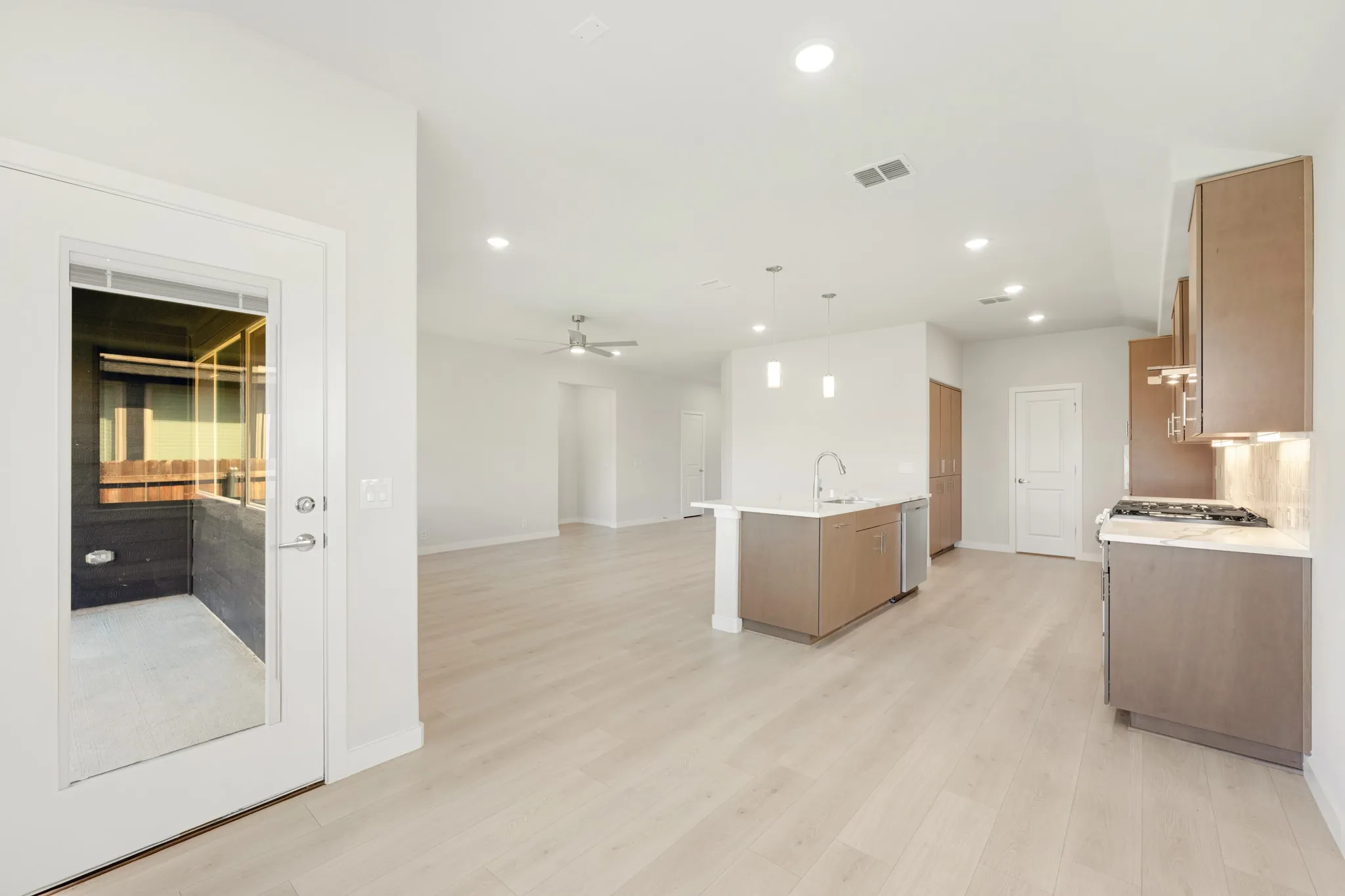 Single Family Residence For Sale in Collin County , 121 Winterwood Drive, Lavon, Texas 75166, 3 Bedroom, 2 Bathroom, 2 Garage spaces, 1,683 Sqft, built in 2026, mls#21283125, Real Estate Agent in Lavon, Homes For Sale in Collin county, Homes For Sale in Lavon, Realtor in Lavon Texas, Real Estate Brokerage Independent Realty Texas, Luminita Cordes Realtor
