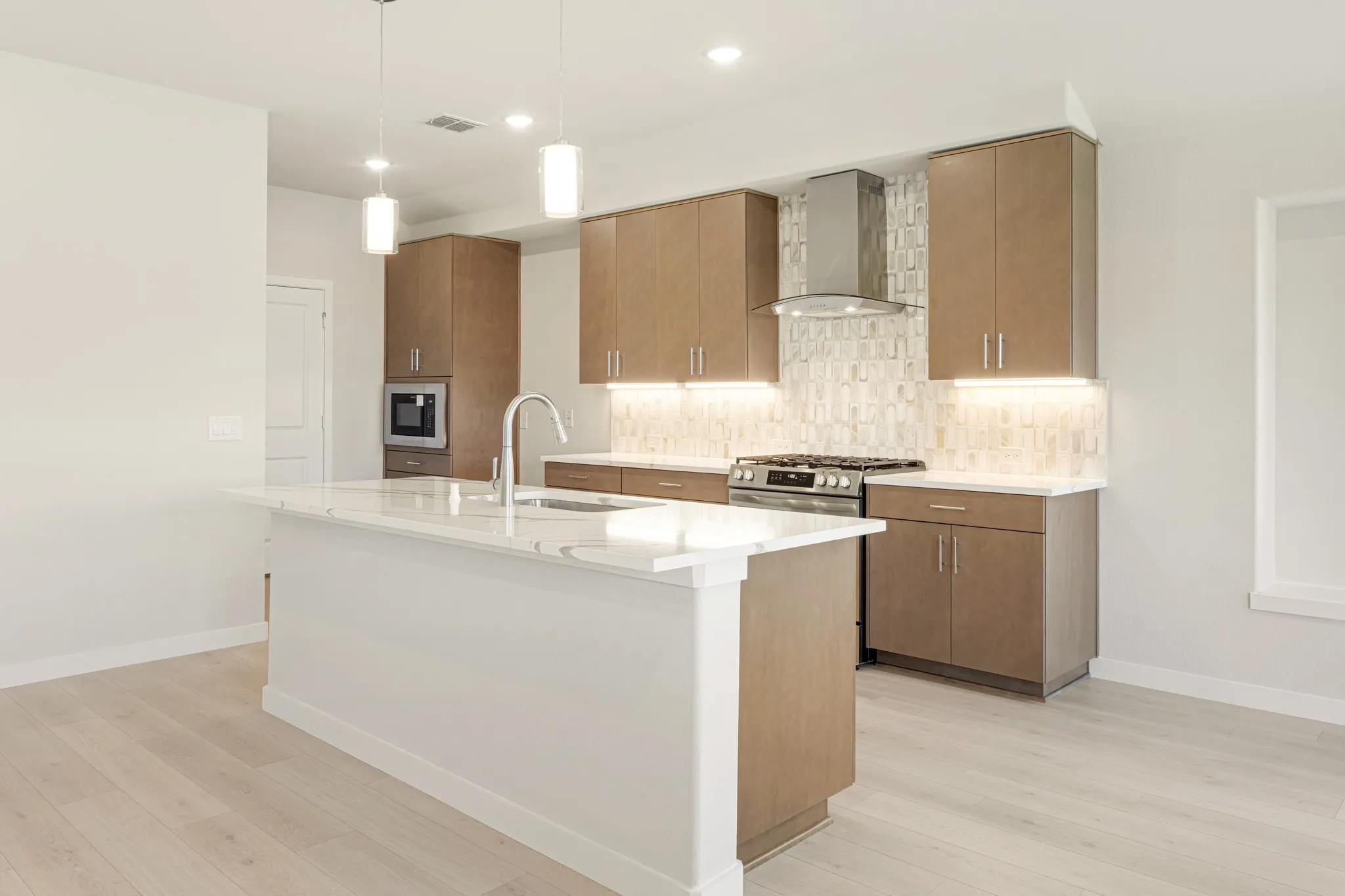 Single Family Residence For Sale in Collin County , 121 Winterwood Drive, Lavon, Texas 75166, 3 Bedroom, 2 Bathroom, 2 Garage spaces, 1,683 Sqft, built in 2026, mls#21283125, Real Estate Agent in Lavon, Homes For Sale in Collin county, Homes For Sale in Lavon, Realtor in Lavon Texas, Real Estate Brokerage Independent Realty Texas, Luminita Cordes Realtor