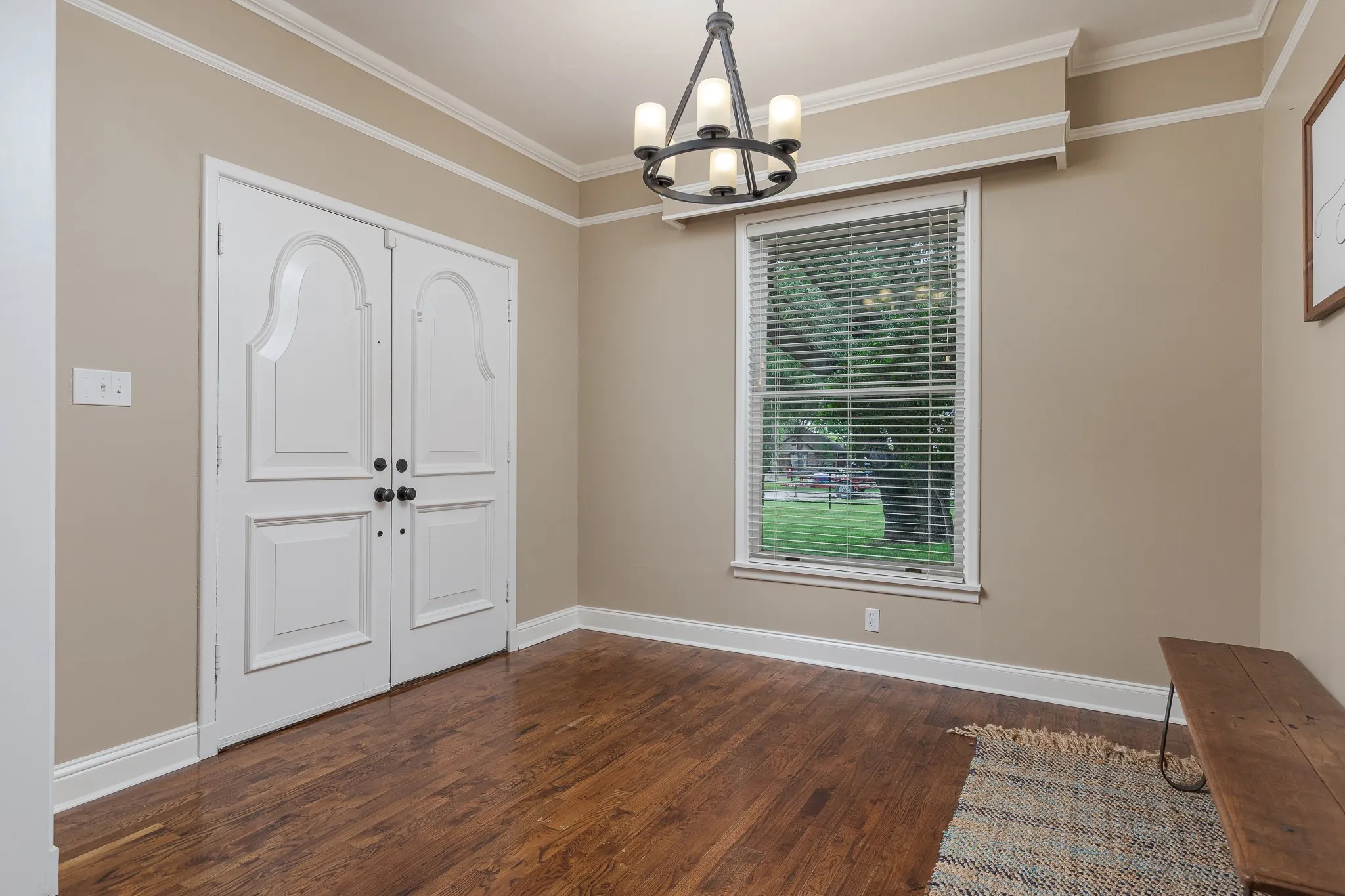 Single Family Residence For Sale in Grayson County , 203 E Umphress Street, Van Alstyne, Texas 75495, 5 Bedroom, 3 Bathroom, 2 Garage spaces, 3,043 Sqft, built in 1900, mls#21279271, Real Estate Agent in Van Alstyne, Homes For Sale in Grayson county, Homes For Sale in Van Alstyne, Realtor in Van Alstyne Texas, Real Estate Brokerage Independent Realty Texas, Luminita Cordes Realtor