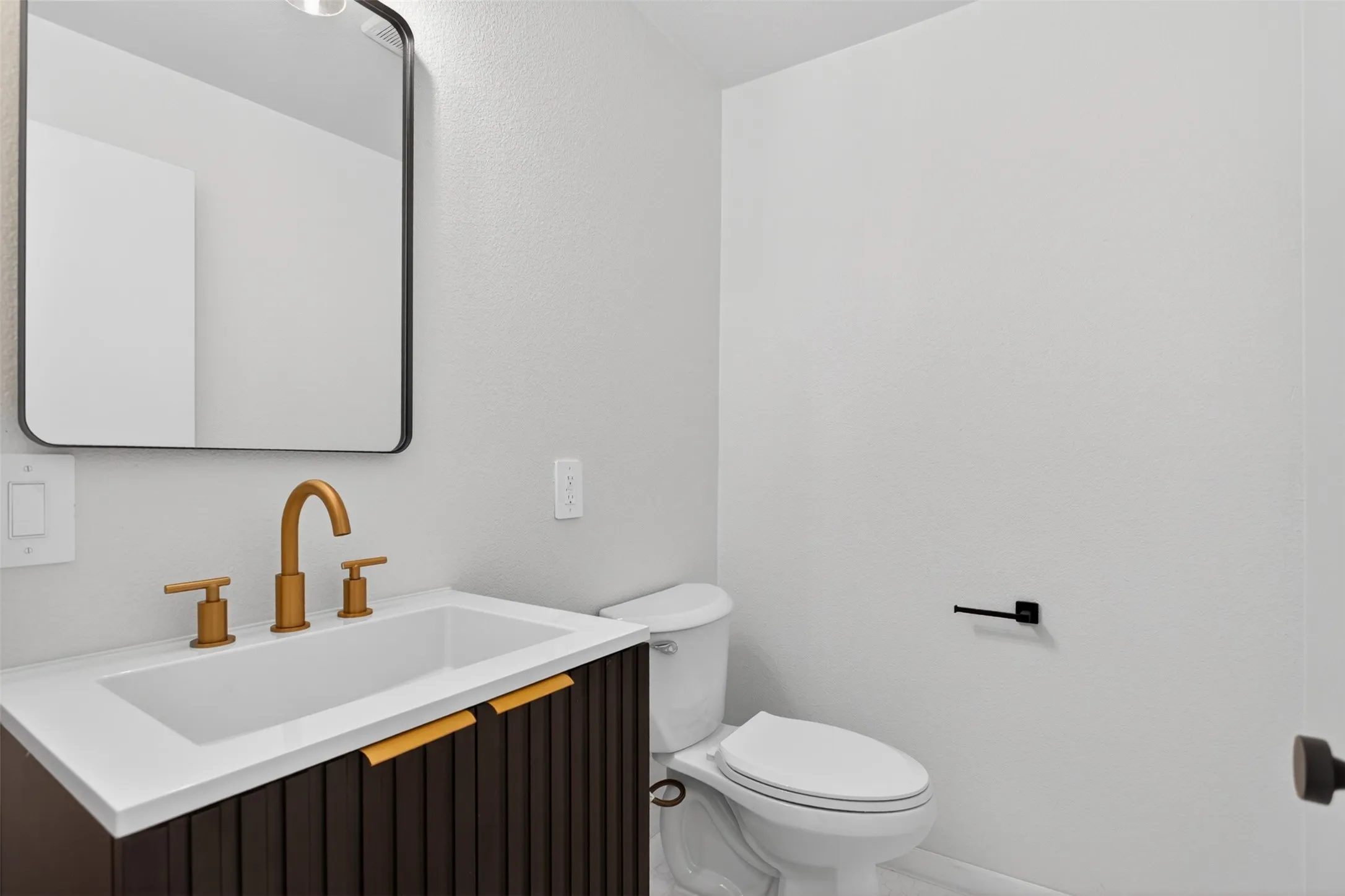 Single Family Residence For Rent in Kaufman County , 10900 Reeder, Forney, Texas 75126, 3 Bedroom, 2 Bathroom, 2 Garage spaces, 1,186 Sqft, built in 1979, mls#21283162, Real Estate Agent in Forney, Homes For Rent in Kaufman county, Homes For Rent in Forney, Realtor in Forney Texas, Real Estate Brokerage Independent Realty Texas, Luminita Cordes Realtor