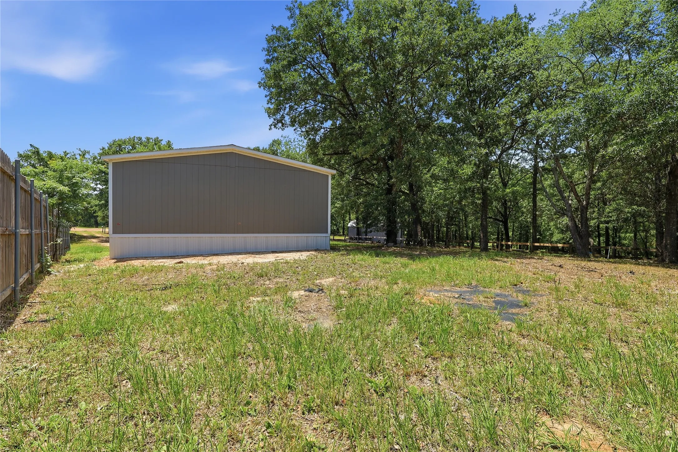 Mobile Home For Sale in Wood County , 175 Broken Bow Lane, Quitman, Texas 75783, 4 Bedroom, 2 Bathroom, Garage spaces, 1,475 Sqft, built in 2026, mls#21280610, Real Estate Agent in Quitman, Homes For Sale in Wood county, Homes For Sale in Quitman, Realtor in Quitman Texas, Real Estate Brokerage Independent Realty Texas, Luminita Cordes Realtor