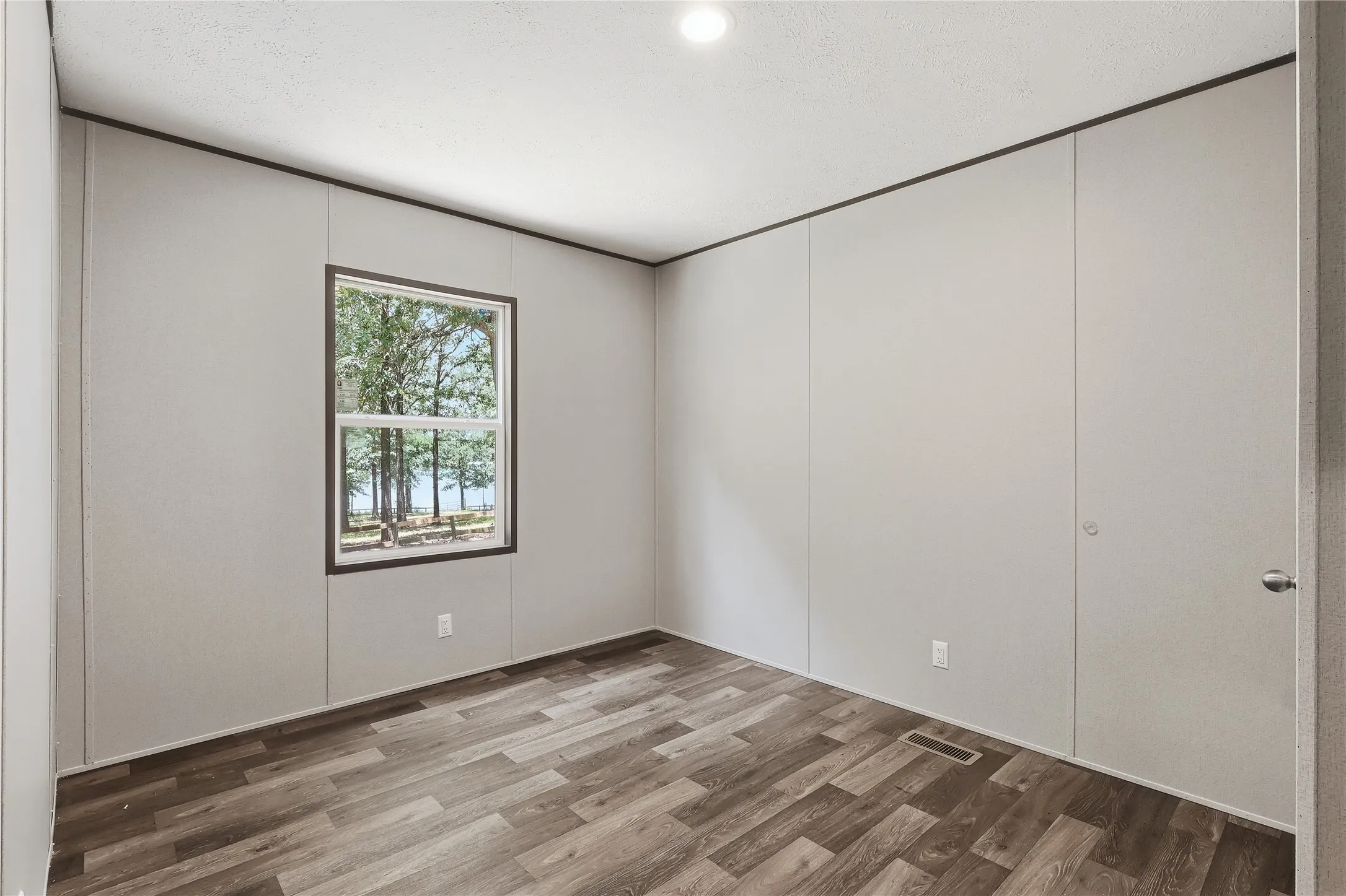 Mobile Home For Sale in Wood County , 175 Broken Bow Lane, Quitman, Texas 75783, 4 Bedroom, 2 Bathroom, Garage spaces, 1,475 Sqft, built in 2026, mls#21280610, Real Estate Agent in Quitman, Homes For Sale in Wood county, Homes For Sale in Quitman, Realtor in Quitman Texas, Real Estate Brokerage Independent Realty Texas, Luminita Cordes Realtor