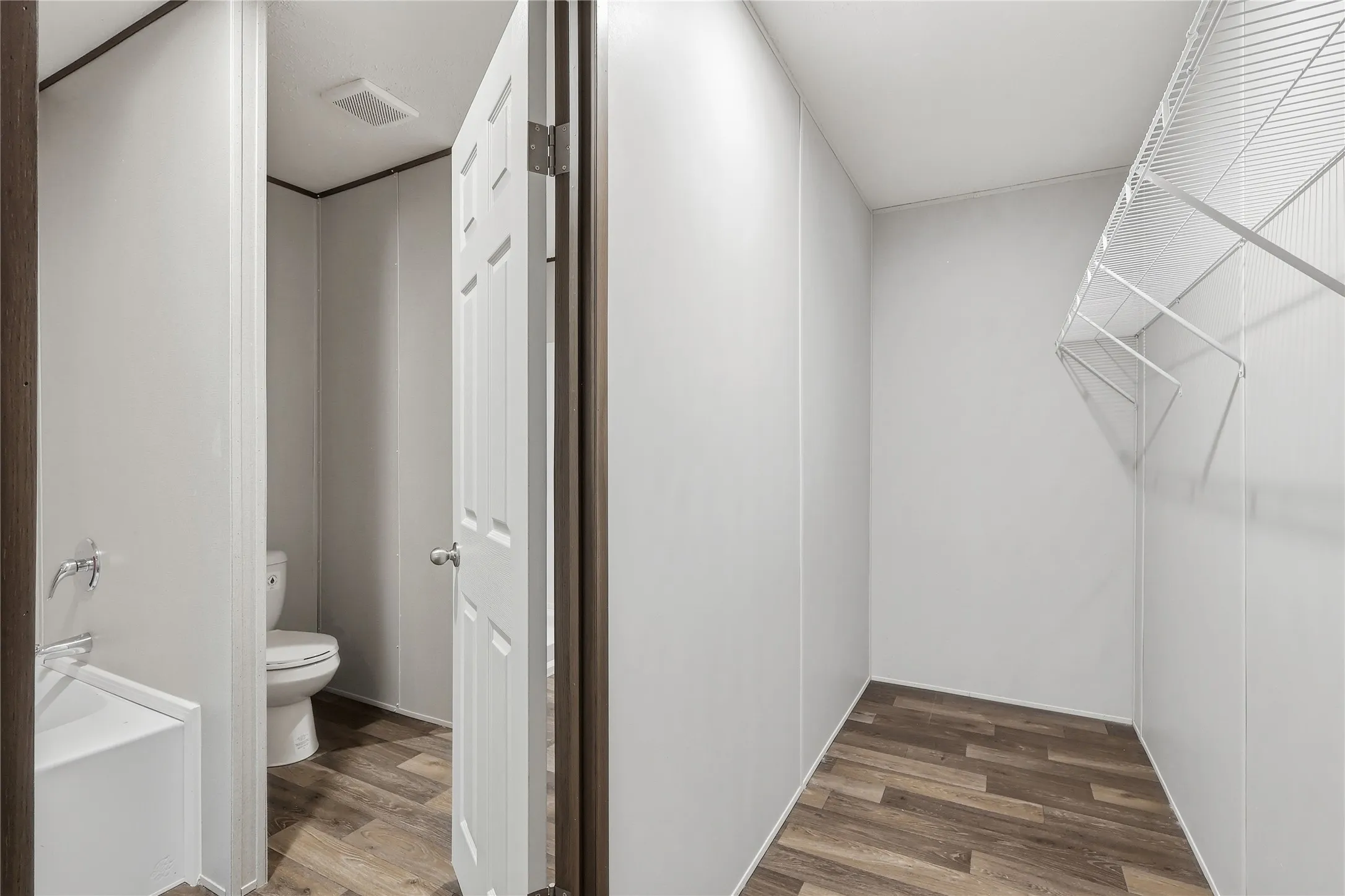 Walk-in closet