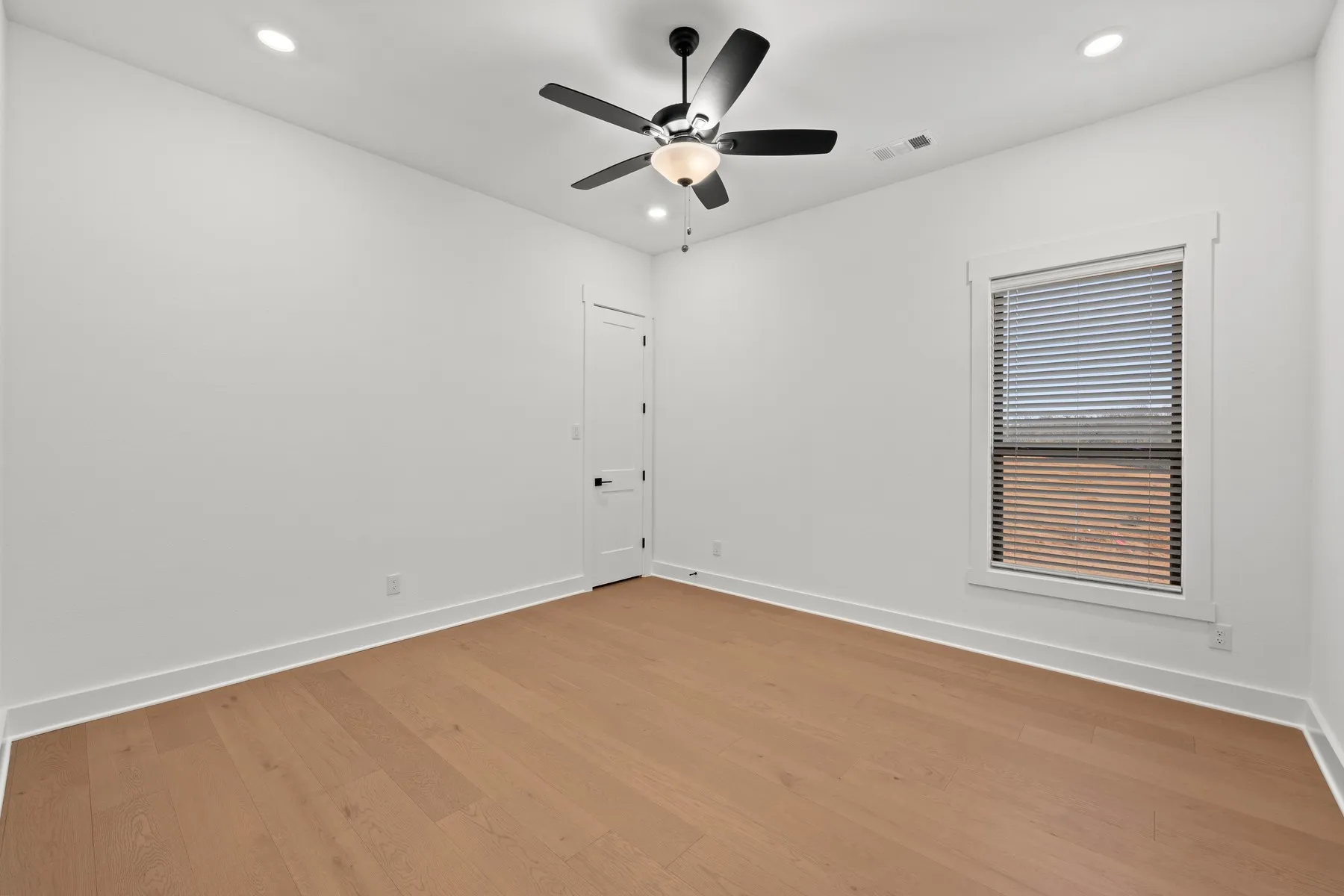 Single Family Residence For Sale in Denton County , 106 Shumard Oak Drive, Krugerville, Texas 76227, 4 Bedrooms, 5 Bathrooms, 3 Garage spaces, 4,049 Sqft, built in 2026, Price $934,900, mls#21283176, Real Estate Agent in Krugerville, Homes For Sale in Denton county, Homes For Sale in Krugerville, Realtor in Krugerville Texas, Real Estate Brokerage Independent Realty Texas, Luminita Cordes Realtor