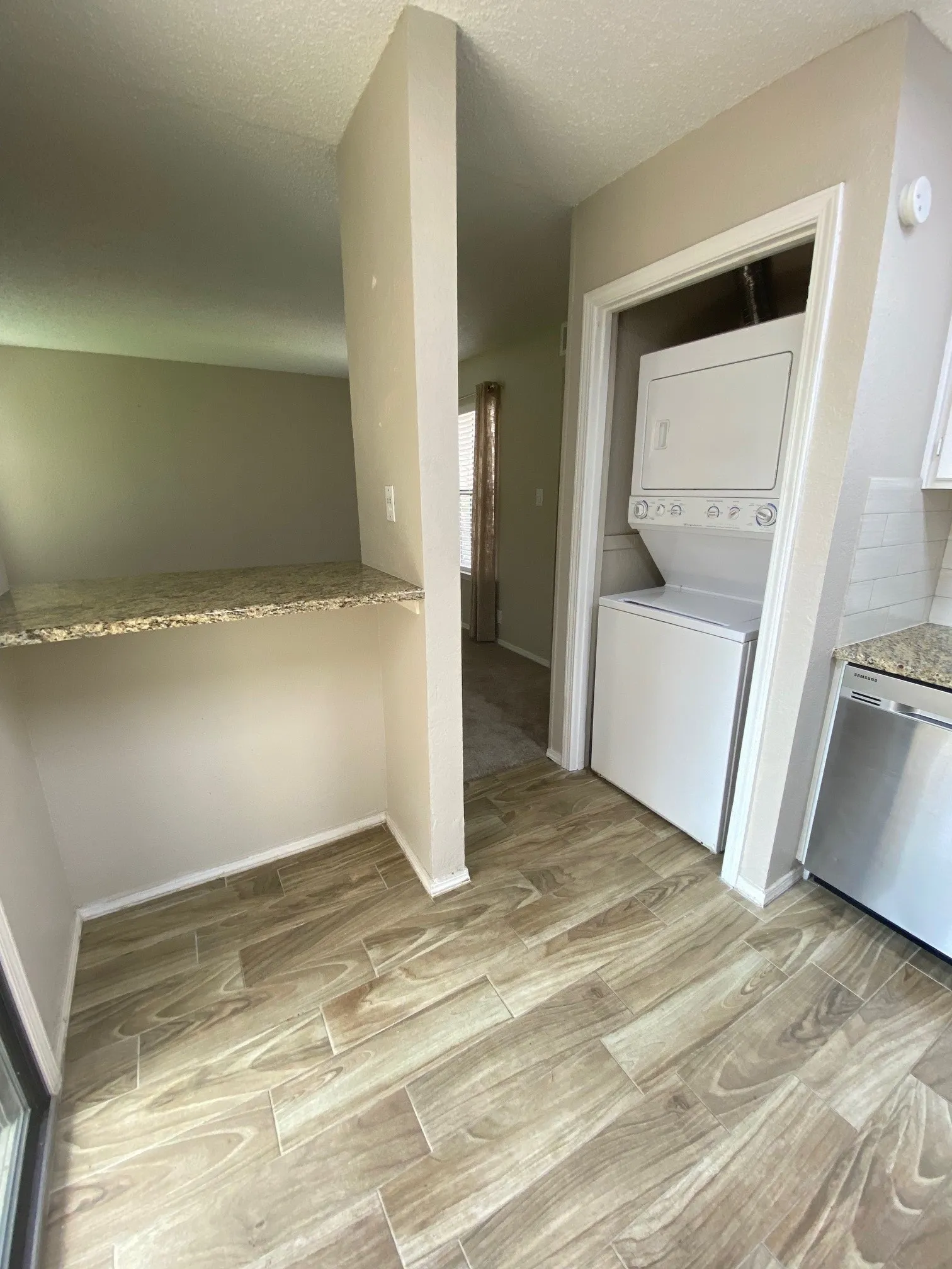 Condominium For Sale in Collin County , 4748 Old Bent Tree Lane 1303, Dallas, Texas 75287, 1 Bedroom, 1 Bathroom, Garage spaces, 527 Sqft, built in 1985, Price $122,000, mls#21282541, Real Estate Agent in Dallas, Homes For Sale in Collin county, Homes For Sale in Dallas, Realtor in Dallas Texas, Real Estate Brokerage Independent Realty Texas, Luminita Cordes Realtor