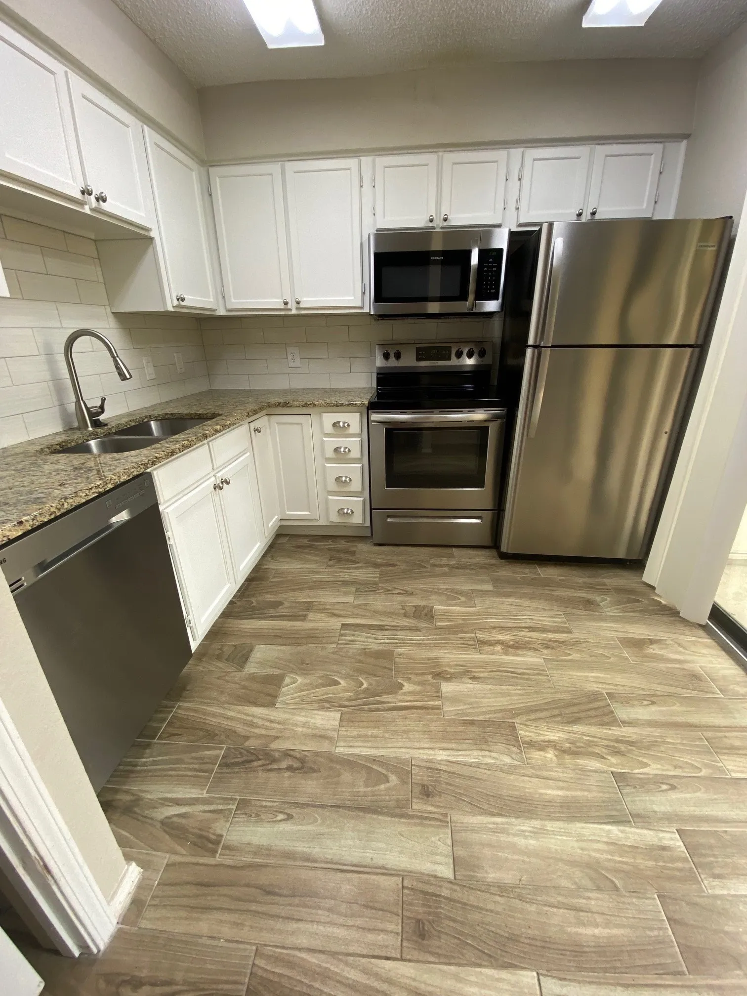 Condominium For Sale in Collin County , 4748 Old Bent Tree Lane 1303, Dallas, Texas 75287, 1 Bedroom, 1 Bathroom, Garage spaces, 527 Sqft, built in 1985, Price $122,000, mls#21282541, Real Estate Agent in Dallas, Homes For Sale in Collin county, Homes For Sale in Dallas, Realtor in Dallas Texas, Real Estate Brokerage Independent Realty Texas, Luminita Cordes Realtor