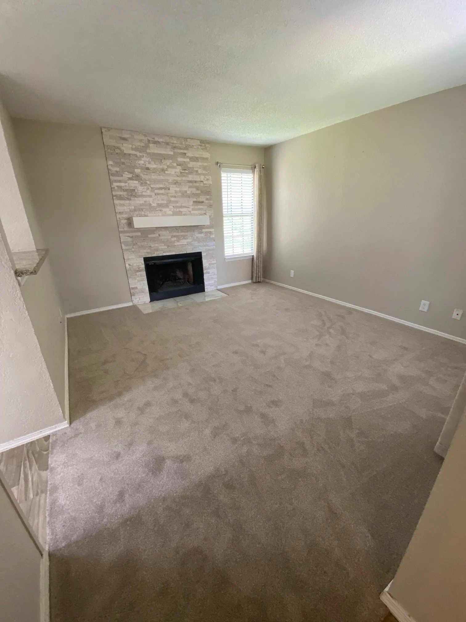 Condominium For Sale in Collin County , 4748 Old Bent Tree Lane 1303, Dallas, Texas 75287, 1 Bedroom, 1 Bathroom, Garage spaces, 527 Sqft, built in 1985, Price $122,000, mls#21282541, Real Estate Agent in Dallas, Homes For Sale in Collin county, Homes For Sale in Dallas, Realtor in Dallas Texas, Real Estate Brokerage Independent Realty Texas, Luminita Cordes Realtor