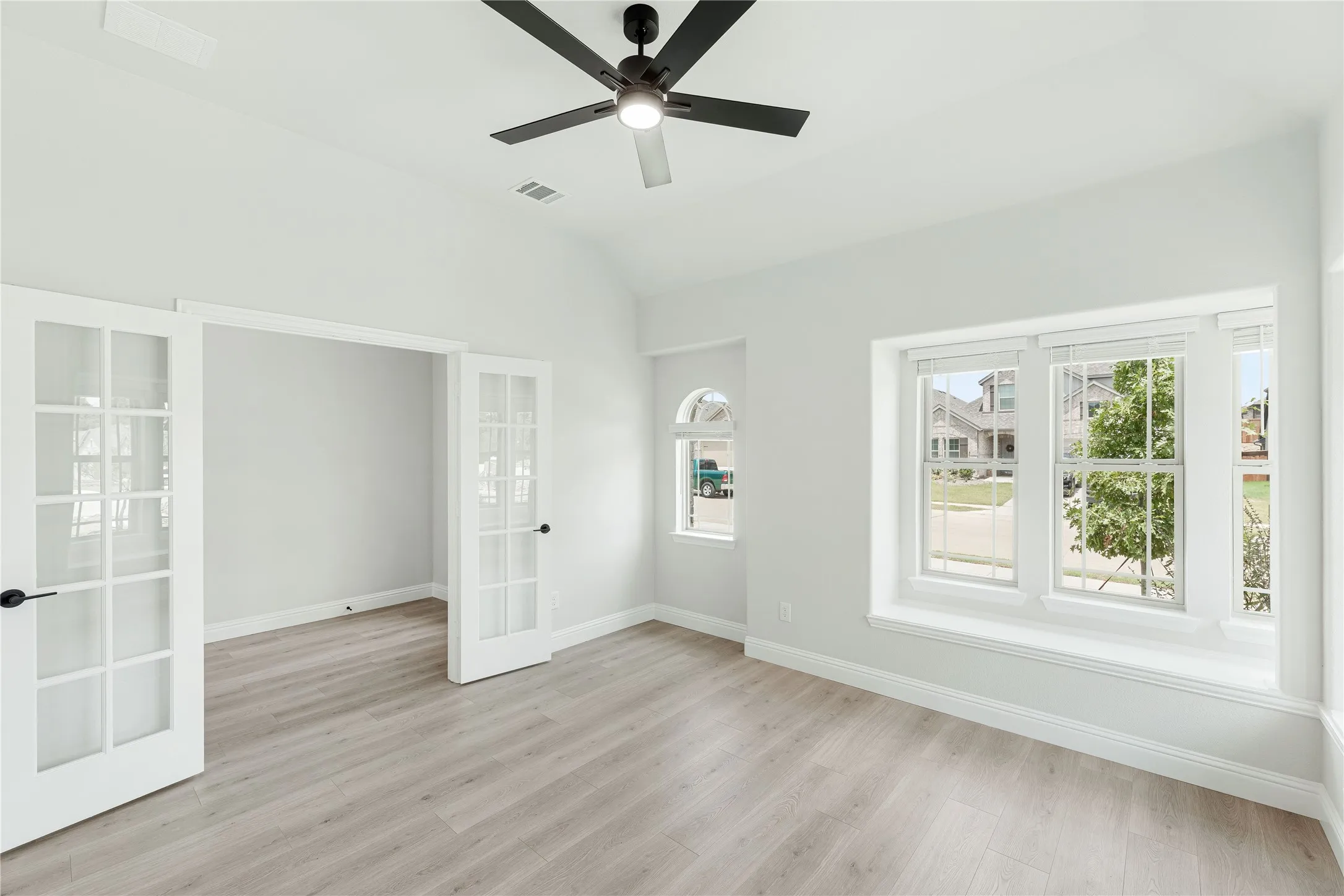 Single Family Residence For Sale in Denton County , 13124 Limestone Street, Providence Village, Texas 76227, 4 Bedroom, 3 Bathroom, 2 Garage spaces, 2,454 Sqft, built in 2026, mls#21283177, Real Estate Agent in Providence Village, Homes For Sale in Denton county, Homes For Sale in Providence Village, Realtor in Providence Village Texas, Real Estate Brokerage Independent Realty Texas, Luminita Cordes Realtor
