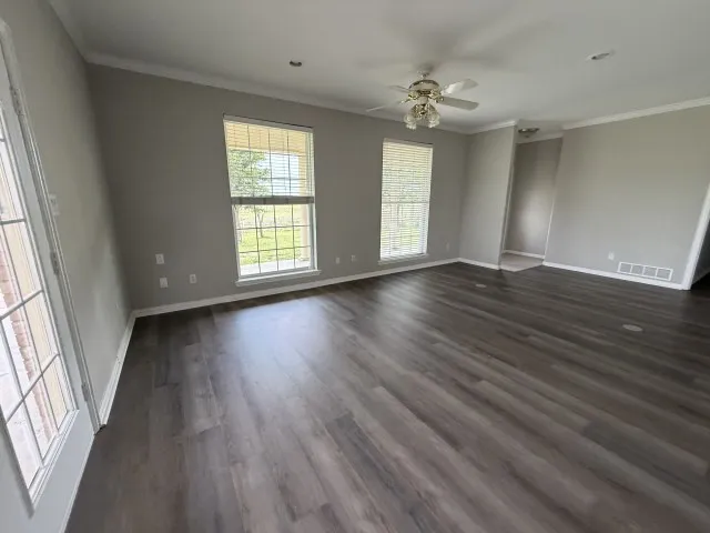 Single Family Residence For Sale in Navarro County , 9652 County Road 4360, Frost, Texas 76641, 3 Bedrooms, 2 Bathrooms, 3 Garage spaces, 2,995 Sqft, built in 2000, Price $415,000, mls#21283165, Real Estate Agent in Frost, Homes For Sale in Navarro county, Homes For Sale in Frost, Realtor in Frost Texas, Real Estate Brokerage Independent Realty Texas, Luminita Cordes Realtor
