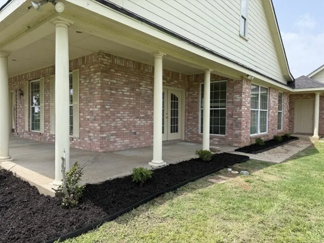 Single Family Residence For Sale in Navarro County , 9652 County Road 4360, Frost, Texas 76641, 3 Bedrooms, 2 Bathrooms, 3 Garage spaces, 2,995 Sqft, built in 2000, Price $415,000, mls#21283165, Real Estate Agent in Frost, Homes For Sale in Navarro county, Homes For Sale in Frost, Realtor in Frost Texas, Real Estate Brokerage Independent Realty Texas, Luminita Cordes Realtor