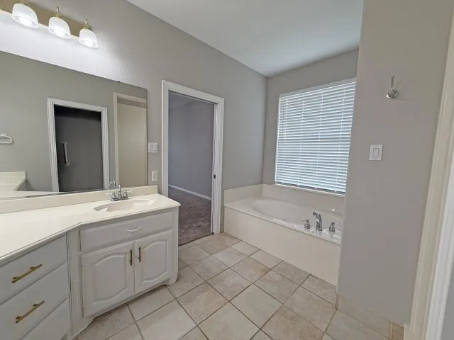 Single Family Residence For Sale in Navarro County , 9652 County Road 4360, Frost, Texas 76641, 3 Bedrooms, 2 Bathrooms, 3 Garage spaces, 2,995 Sqft, built in 2000, Price $415,000, mls#21283165, Real Estate Agent in Frost, Homes For Sale in Navarro county, Homes For Sale in Frost, Realtor in Frost Texas, Real Estate Brokerage Independent Realty Texas, Luminita Cordes Realtor