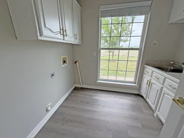 Single Family Residence For Sale in Navarro County , 9652 County Road 4360, Frost, Texas 76641, 3 Bedrooms, 2 Bathrooms, 3 Garage spaces, 2,995 Sqft, built in 2000, Price $415,000, mls#21283165, Real Estate Agent in Frost, Homes For Sale in Navarro county, Homes For Sale in Frost, Realtor in Frost Texas, Real Estate Brokerage Independent Realty Texas, Luminita Cordes Realtor