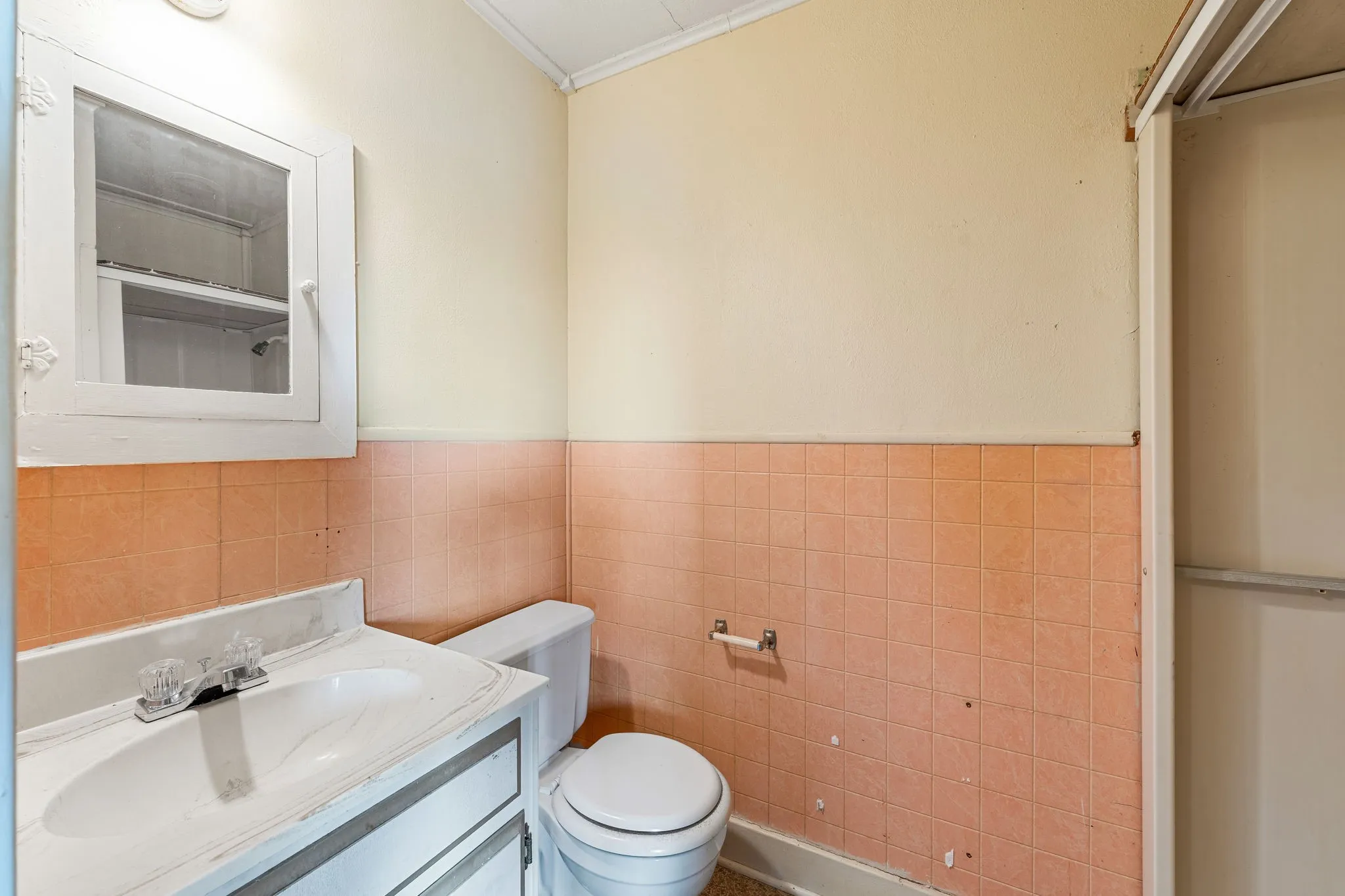 Single Family Residence For Sale in Comanche County , 7450 E Highway 6 3, De Leon, Texas 76444, 4 Bedroom, 3 Bathroom, Garage spaces, 2,098 Sqft, built in 1957, mls#21283179, Real Estate Agent in De Leon, Homes For Sale in Comanche county, Homes For Sale in De Leon, Realtor in De Leon Texas, Real Estate Brokerage Independent Realty Texas, Luminita Cordes Realtor