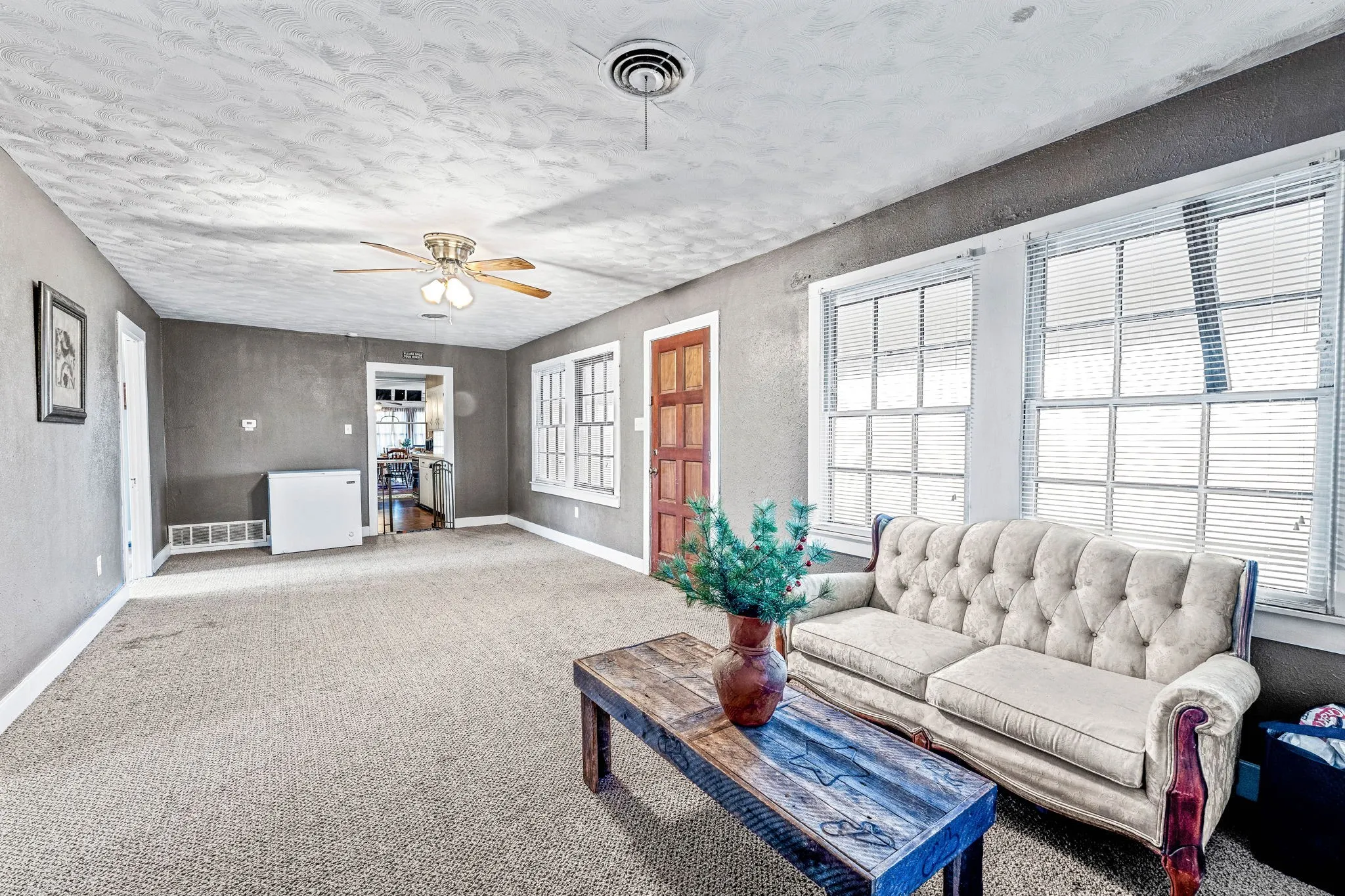 Single Family Residence For Sale in Comanche County , 7450 E Highway 6 3, De Leon, Texas 76444, 4 Bedroom, 3 Bathroom, Garage spaces, 2,098 Sqft, built in 1957, mls#21283179, Real Estate Agent in De Leon, Homes For Sale in Comanche county, Homes For Sale in De Leon, Realtor in De Leon Texas, Real Estate Brokerage Independent Realty Texas, Luminita Cordes Realtor