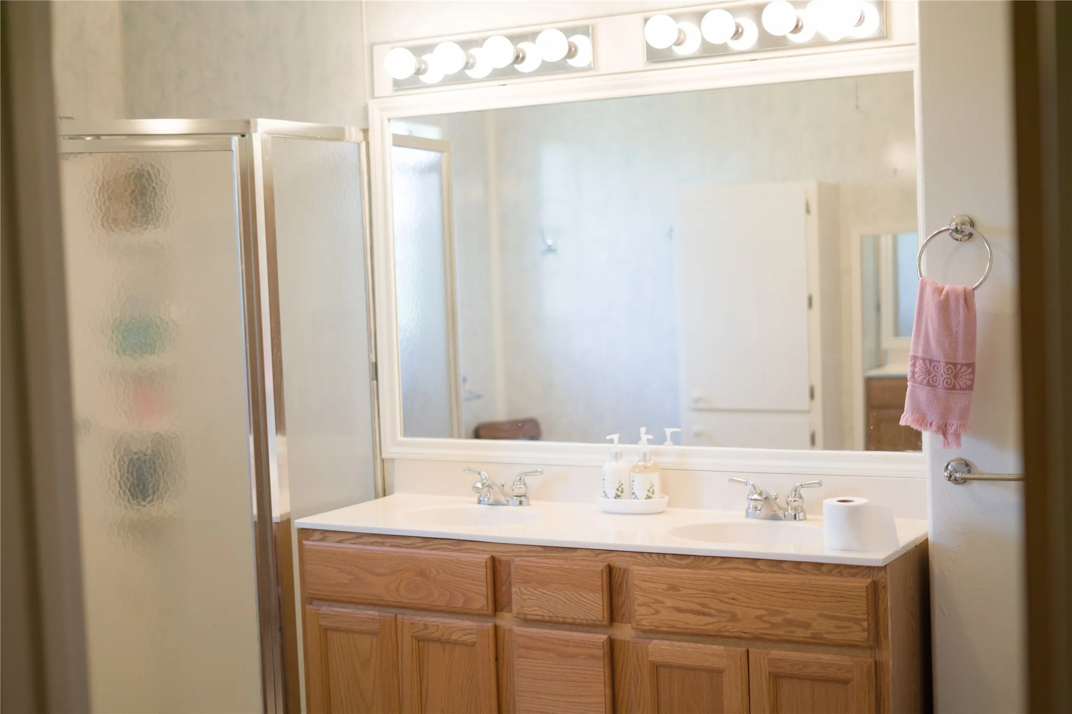 Single Family Residence For Sale in San Saba County , 355 County Road 104, San Saba, Texas 76877, 3 Bedroom, 2 Bathroom, Garage spaces, 2,303 Sqft, built in 1912, mls#21282873, Real Estate Agent in San Saba, Homes For Sale in San Saba county, Homes For Sale in San Saba, Realtor in San Saba Texas, Real Estate Brokerage Independent Realty Texas, Luminita Cordes Realtor
