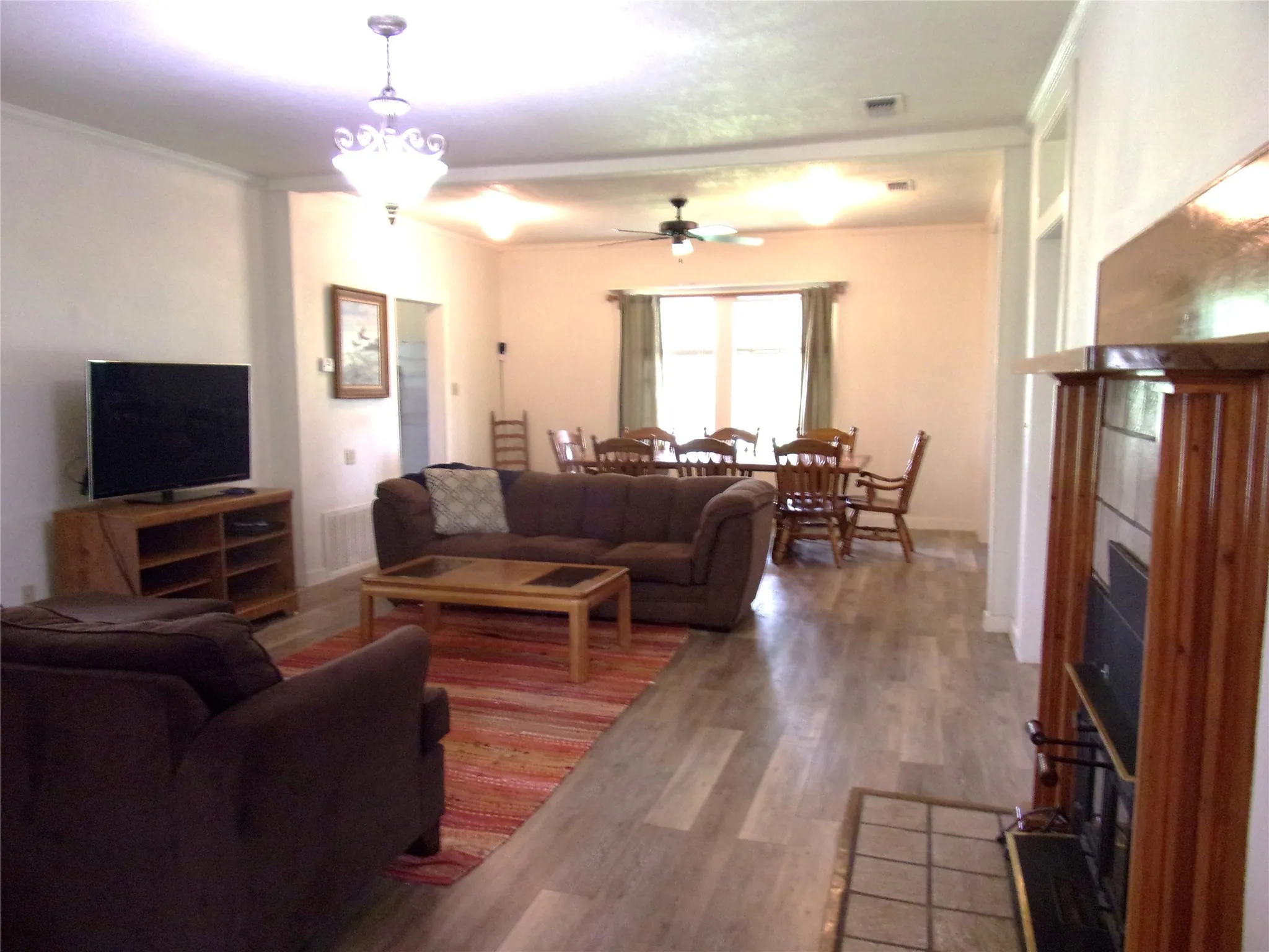 Single Family Residence For Sale in San Saba County , 355 County Road 104, San Saba, Texas 76877, 3 Bedroom, 2 Bathroom, Garage spaces, 2,303 Sqft, built in 1912, mls#21282873, Real Estate Agent in San Saba, Homes For Sale in San Saba county, Homes For Sale in San Saba, Realtor in San Saba Texas, Real Estate Brokerage Independent Realty Texas, Luminita Cordes Realtor