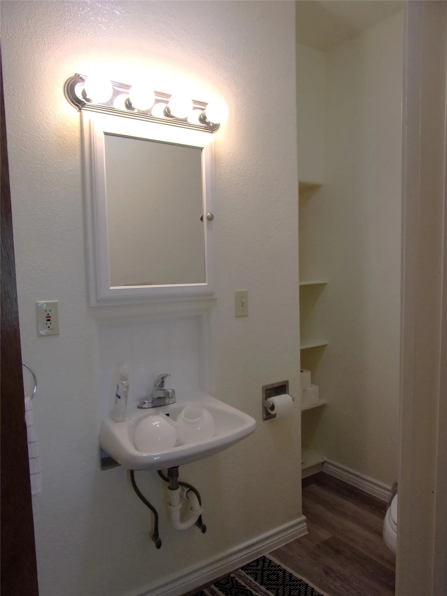 Single Family Residence For Sale in San Saba County , 355 County Road 104, San Saba, Texas 76877, 3 Bedroom, 2 Bathroom, Garage spaces, 2,303 Sqft, built in 1912, mls#21282873, Real Estate Agent in San Saba, Homes For Sale in San Saba county, Homes For Sale in San Saba, Realtor in San Saba Texas, Real Estate Brokerage Independent Realty Texas, Luminita Cordes Realtor