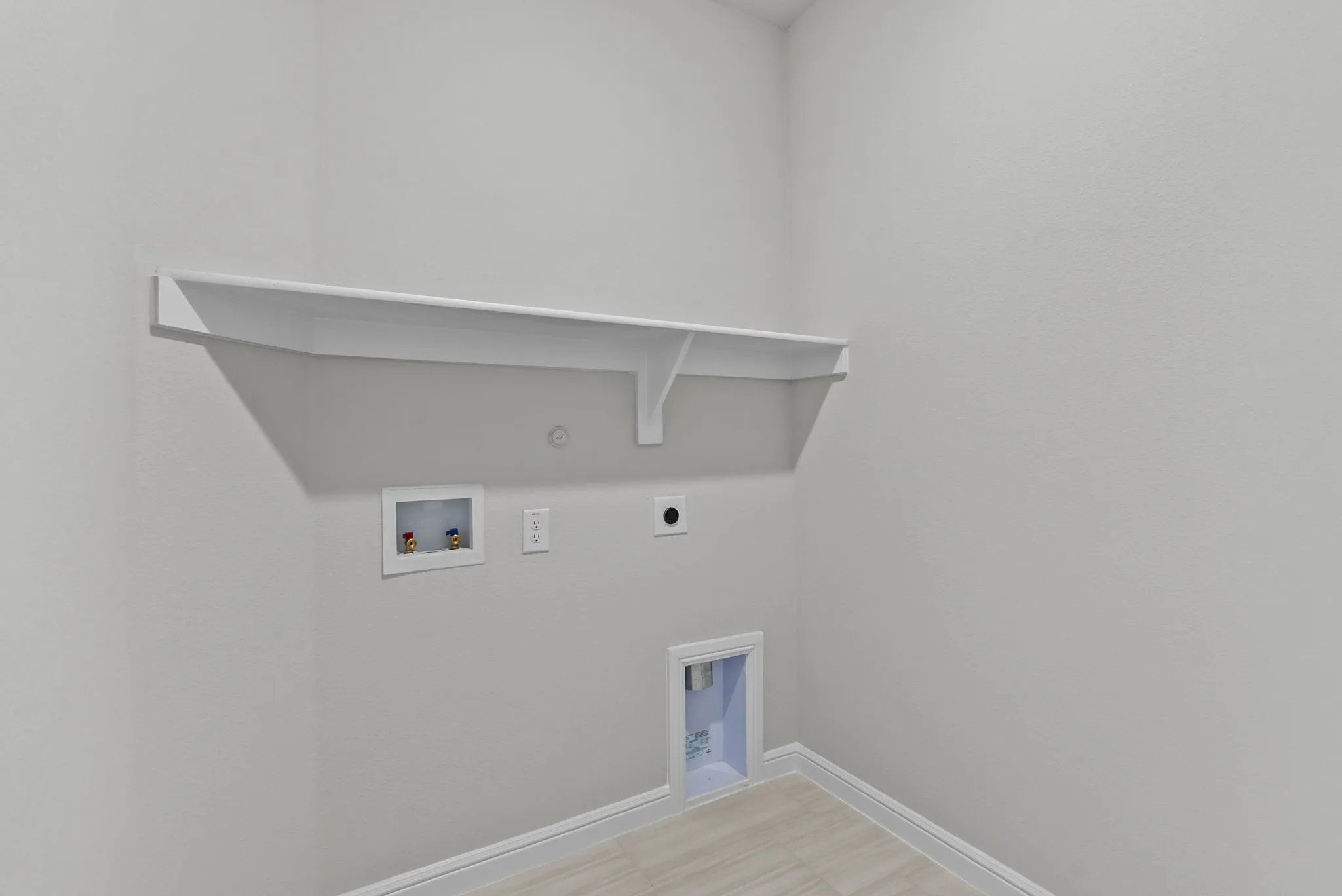 Single Family Residence For Sale in Tarrant County , 4372 Mill Stream Lane, Fort Worth, Texas 76036, 4 Bedroom, 2 Bathroom, 2 Garage spaces, 1,602 Sqft, built in 2026, Price $334,500, mls#21283212, Real Estate Agent in Fort Worth, Homes For Sale in Tarrant county, Homes For Sale in Fort Worth, Realtor in Fort Worth Texas, Real Estate Brokerage Independent Realty Texas, Luminita Cordes Realtor