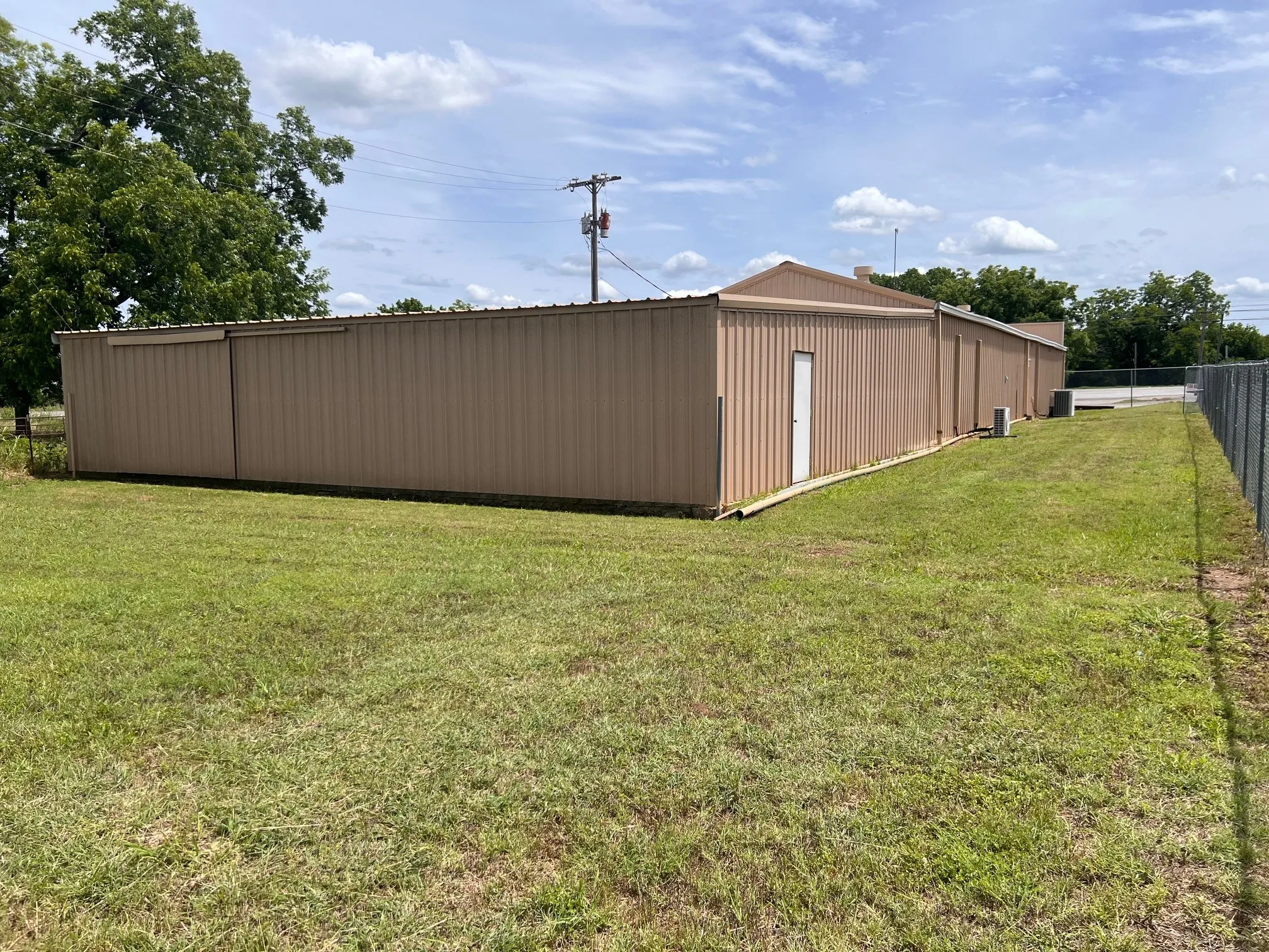 Office For Sale in Comanche County , 7680 Highway 67, Comanche, Texas 76442, 0, 0, Garage spaces, 0 Sqft, built in 1967, mls#21281547, Real Estate Agent in Comanche, Homes For Sale in Comanche county, Homes For Sale in Comanche, Realtor in Comanche Texas, Real Estate Brokerage Independent Realty Texas, Luminita Cordes Realtor