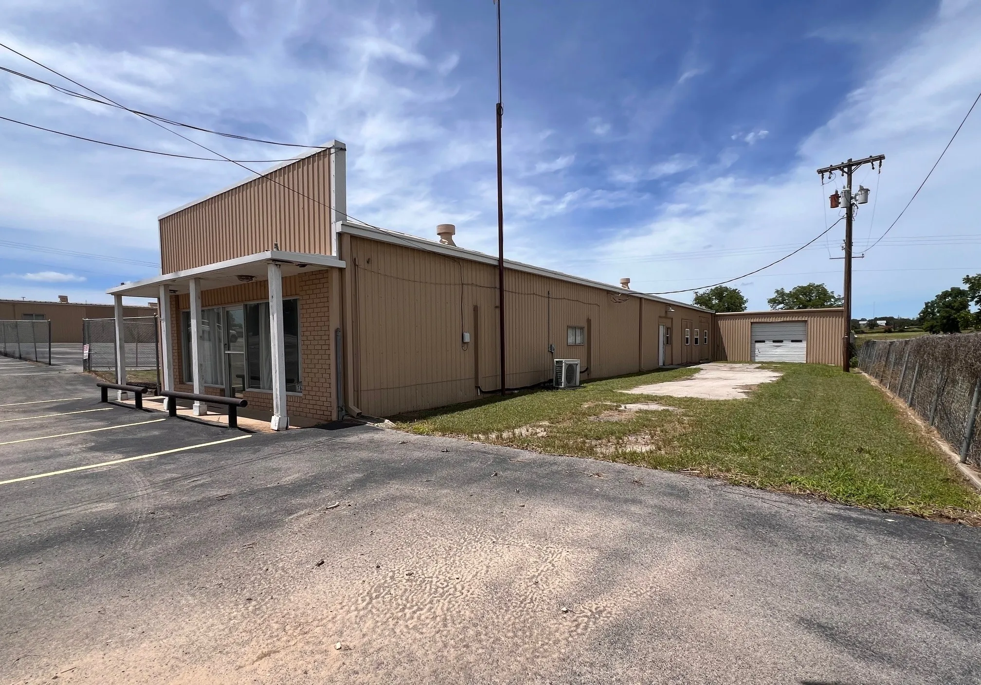 Office For Sale in Comanche County , 7680 Highway 67, Comanche, Texas 76442, 0, 0, Garage spaces, 0 Sqft, built in 1967, mls#21281547, Real Estate Agent in Comanche, Homes For Sale in Comanche county, Homes For Sale in Comanche, Realtor in Comanche Texas, Real Estate Brokerage Independent Realty Texas, Luminita Cordes Realtor