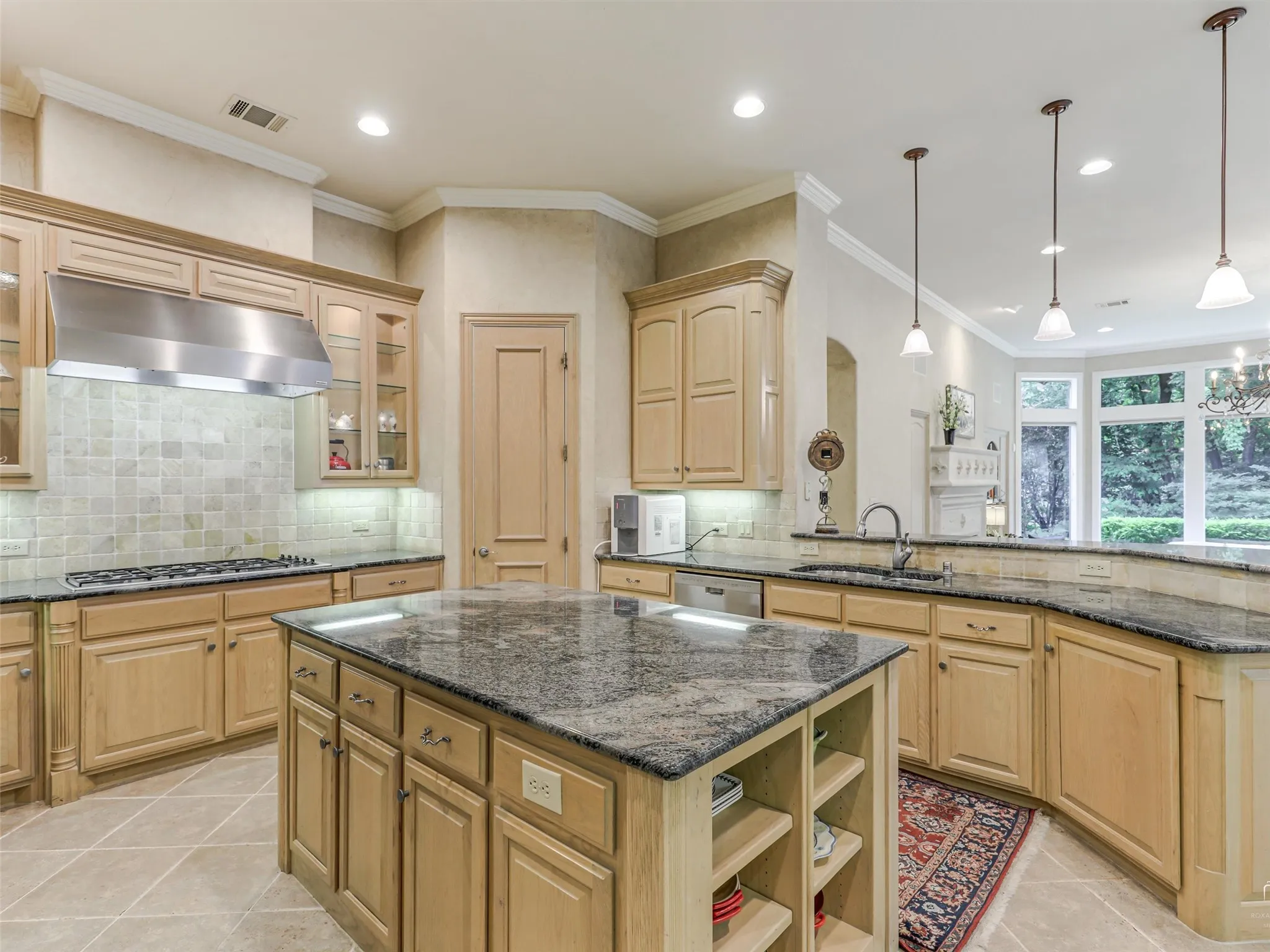 Single Family Residence For Sale in Collin County , 1201 Pecan Hollow Trail, Mc Kinney, Texas 75072, 5 Bedroom, 5 Bathroom, 3 Garage spaces, 5,375 Sqft, built in 2001, mls#21281510, Real Estate Agent in Mc Kinney, Homes For Sale in Collin county, Homes For Sale in Mc Kinney, Realtor in Mc Kinney Texas, Real Estate Brokerage Independent Realty Texas, Luminita Cordes Realtor