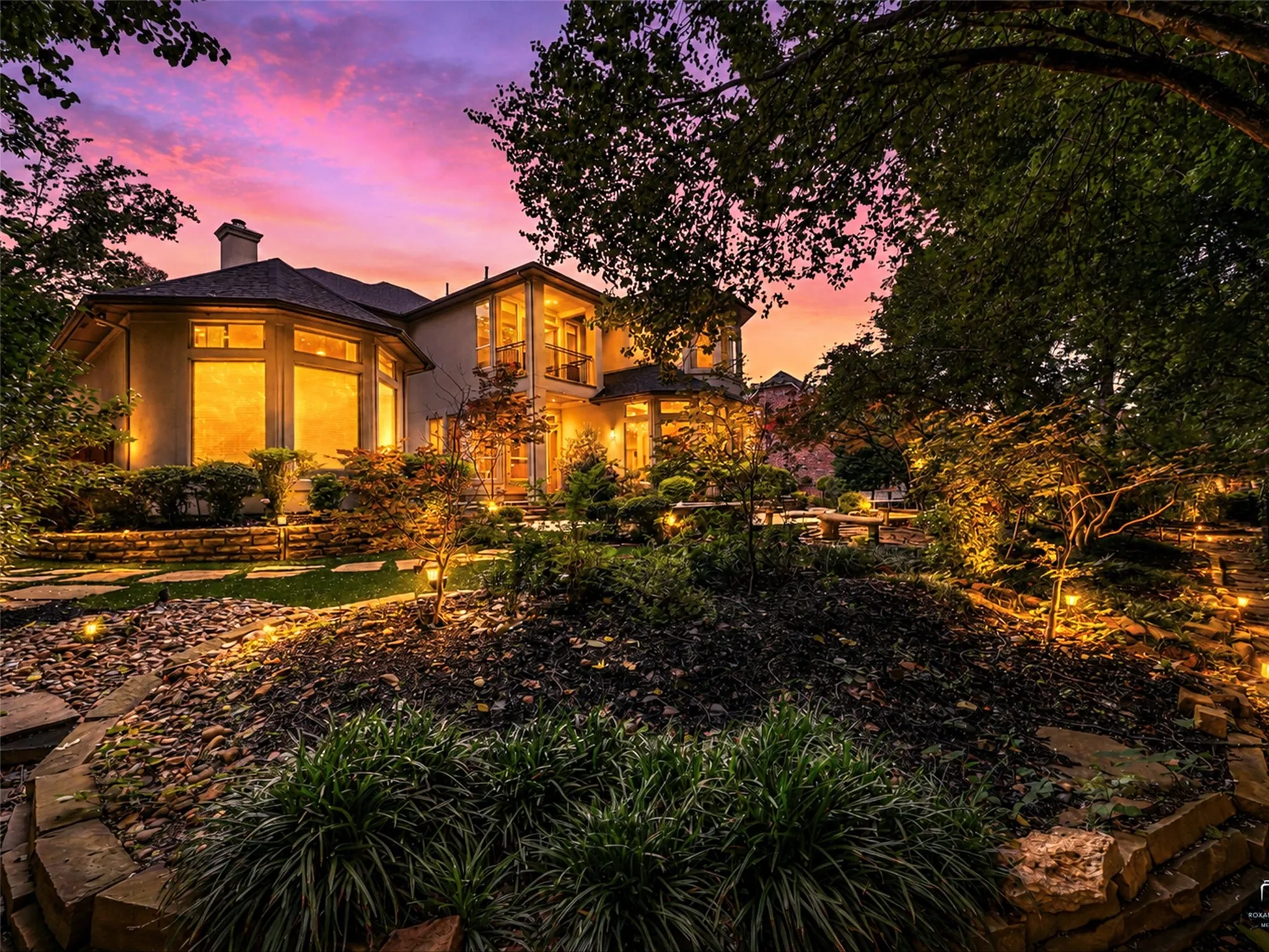 Single Family Residence For Sale in Collin County , 1201 Pecan Hollow Trail, Mc Kinney, Texas 75072, 5 Bedroom, 5 Bathroom, 3 Garage spaces, 5,375 Sqft, built in 2001, mls#21281510, Real Estate Agent in Mc Kinney, Homes For Sale in Collin county, Homes For Sale in Mc Kinney, Realtor in Mc Kinney Texas, Real Estate Brokerage Independent Realty Texas, Luminita Cordes Realtor