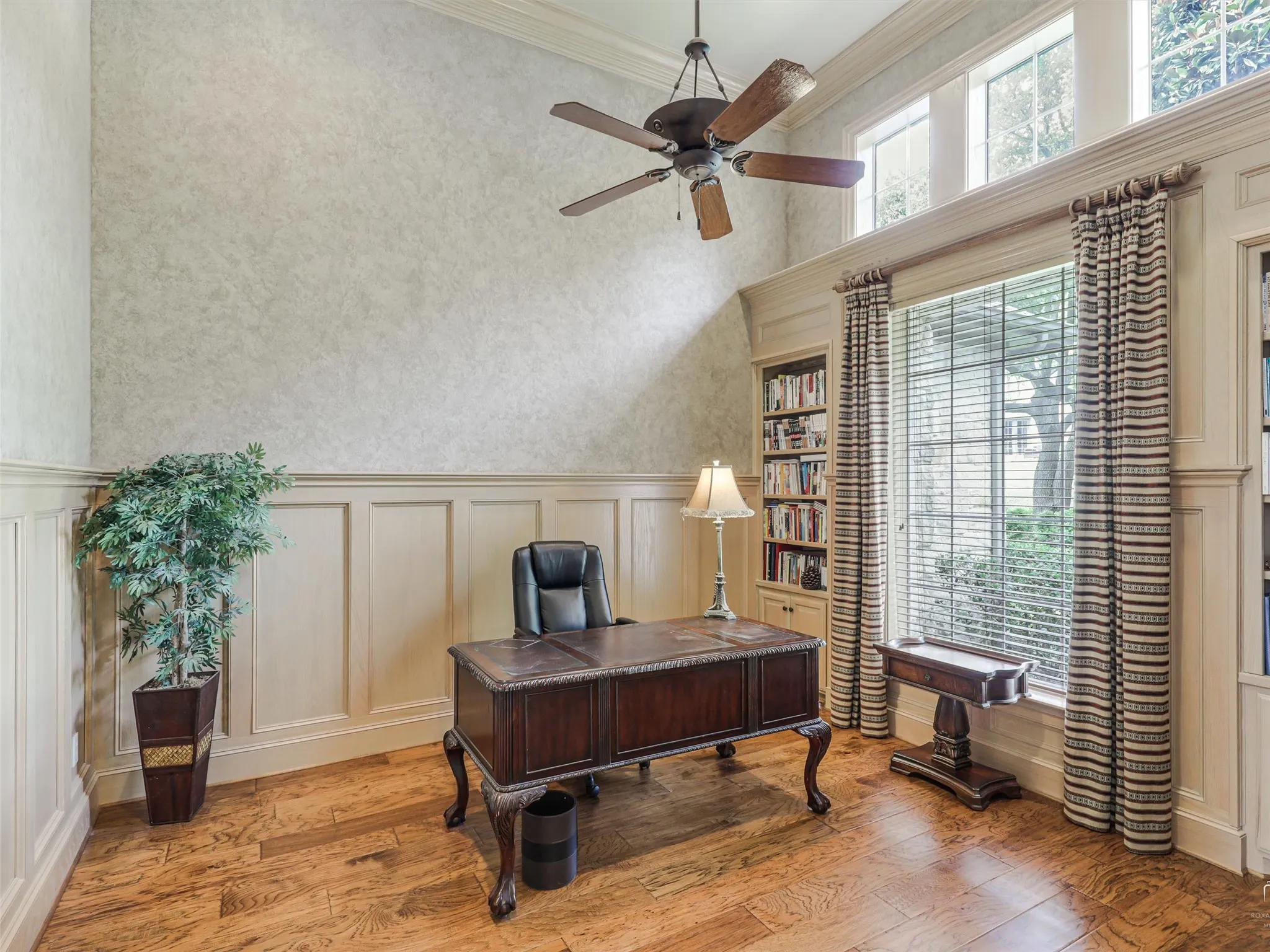 Single Family Residence For Sale in Collin County , 1201 Pecan Hollow Trail, Mc Kinney, Texas 75072, 5 Bedroom, 5 Bathroom, 3 Garage spaces, 5,375 Sqft, built in 2001, mls#21281510, Real Estate Agent in Mc Kinney, Homes For Sale in Collin county, Homes For Sale in Mc Kinney, Realtor in Mc Kinney Texas, Real Estate Brokerage Independent Realty Texas, Luminita Cordes Realtor