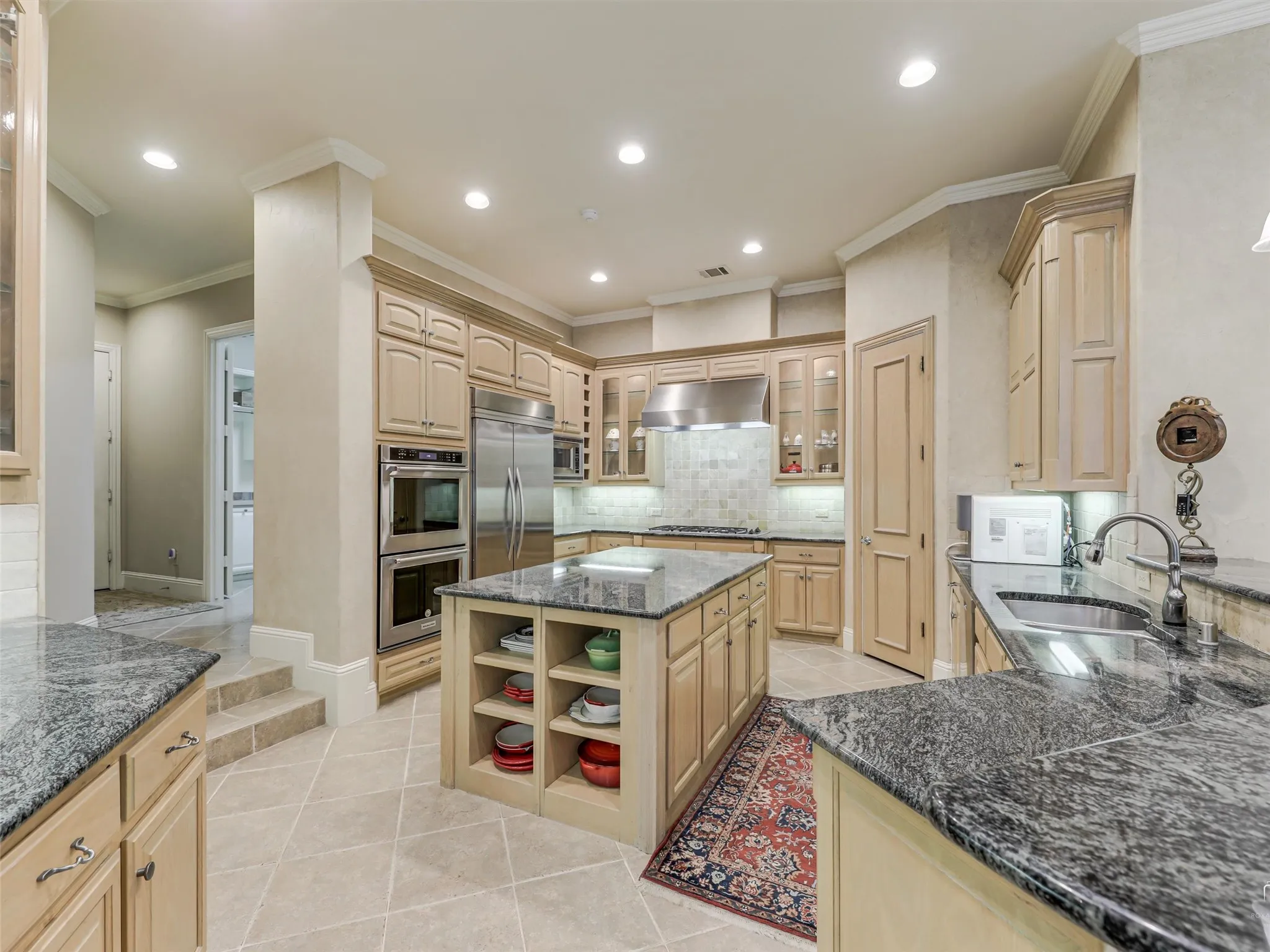 Single Family Residence For Sale in Collin County , 1201 Pecan Hollow Trail, Mc Kinney, Texas 75072, 5 Bedroom, 5 Bathroom, 3 Garage spaces, 5,375 Sqft, built in 2001, mls#21281510, Real Estate Agent in Mc Kinney, Homes For Sale in Collin county, Homes For Sale in Mc Kinney, Realtor in Mc Kinney Texas, Real Estate Brokerage Independent Realty Texas, Luminita Cordes Realtor